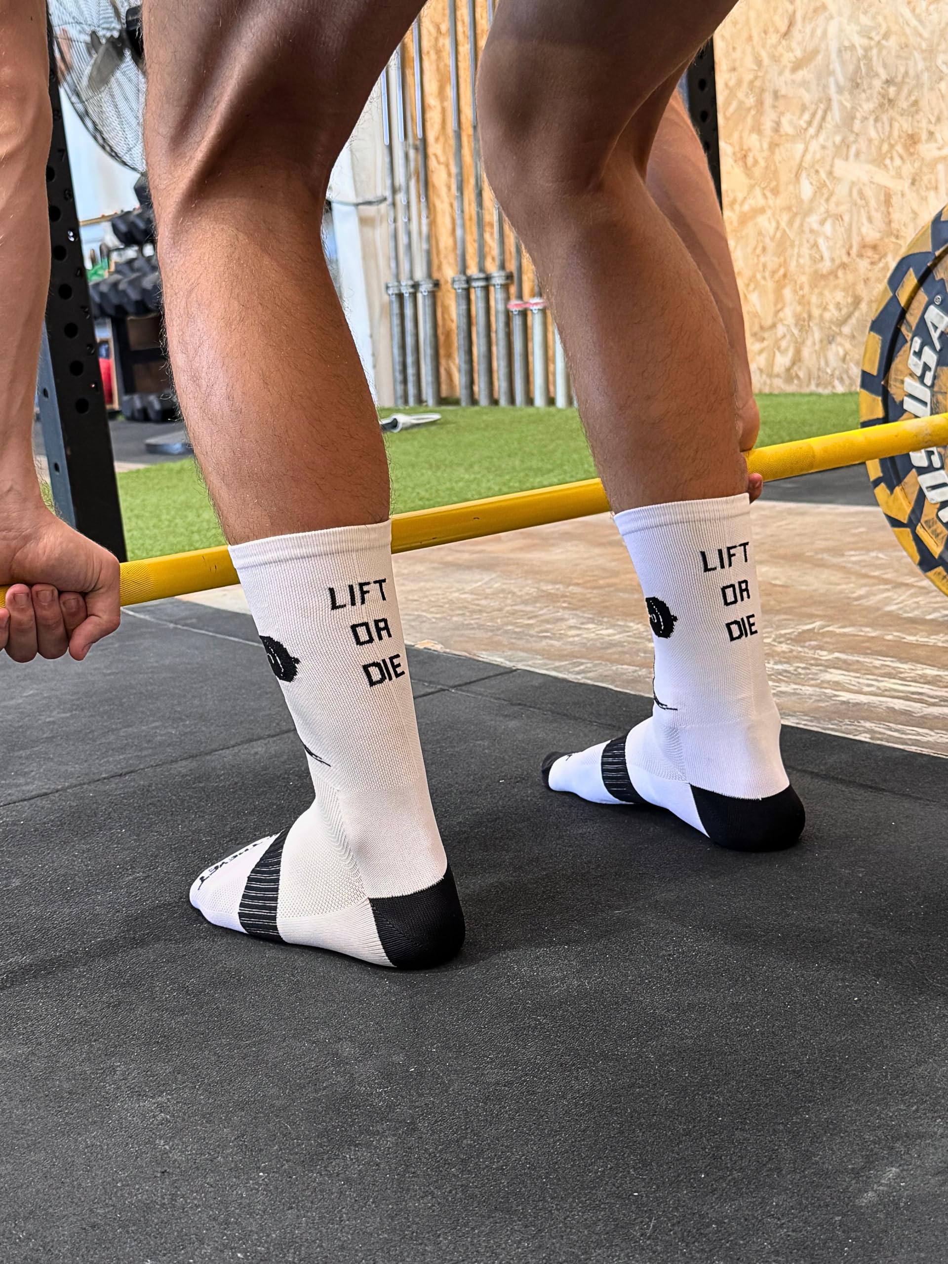 Theyet Calcetines Crossfit y Deporte Unisex | Diseños únicos divertidos | Técnicos, transpirables compresivos y cómodos para gimnasio, running, pádel y ciclismo | Talla 39-45