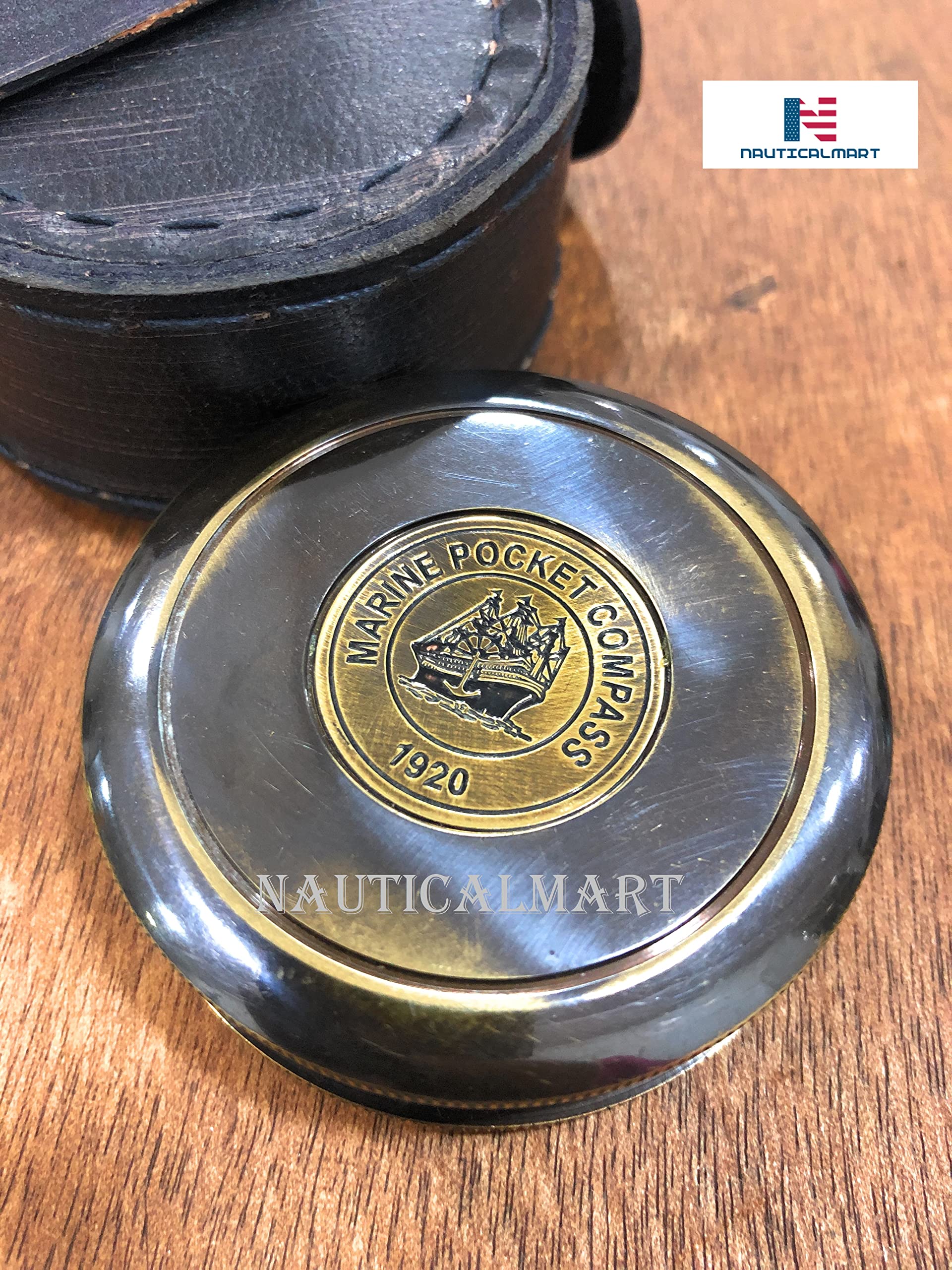Nauticalmart - Brújula de latón con Funda de Piel, diseño Vintage de Robert Frost Poem