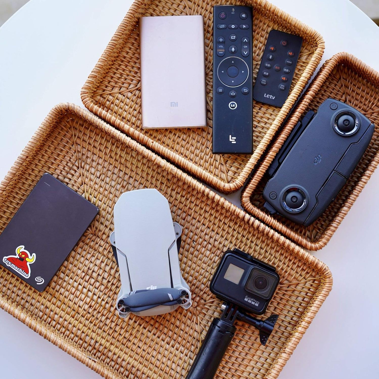 Rattan Scalloped Bread Basket for Serving, Rattan Serving Tray Set of 3, Wicker Rattan Storage Basket, Wicker Decoration and Organizer for Bathroom, Living Room