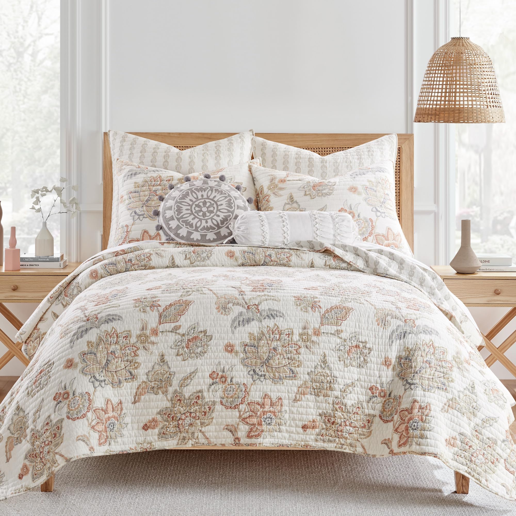 Levtex Home Angelica Quilt Set Full/Queen Quilt + Two