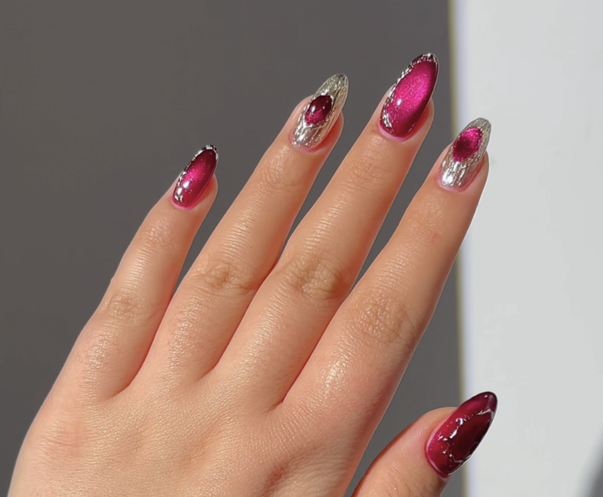 Amazon.com : GAOY Glassy Cat Eye Gel Nail Polish, 16ml Glitter