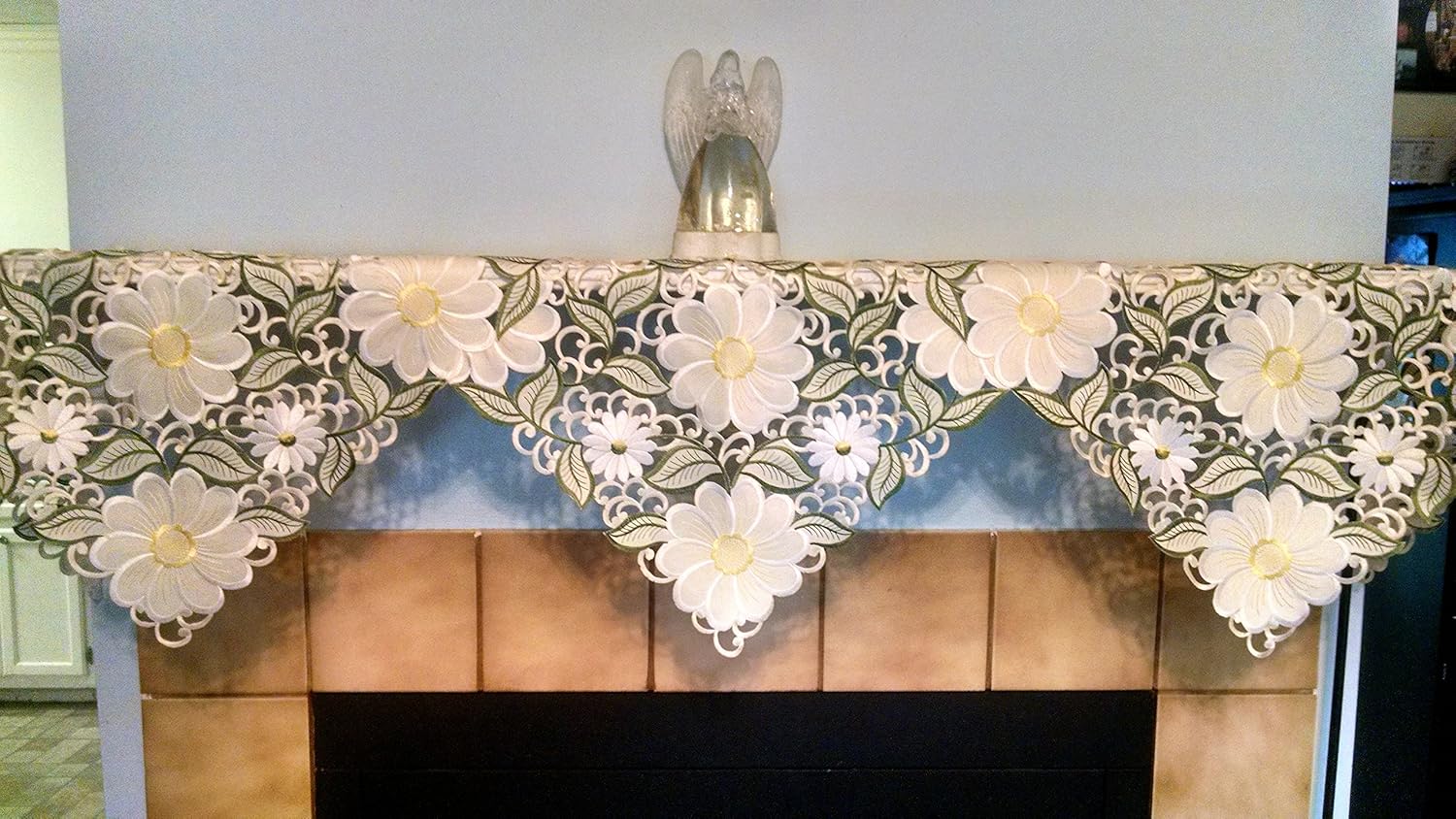 Fireplace Mantel Runner with Large Yellow Daisy Flowers Handmade, Size 84 x 27 inches, Polyester