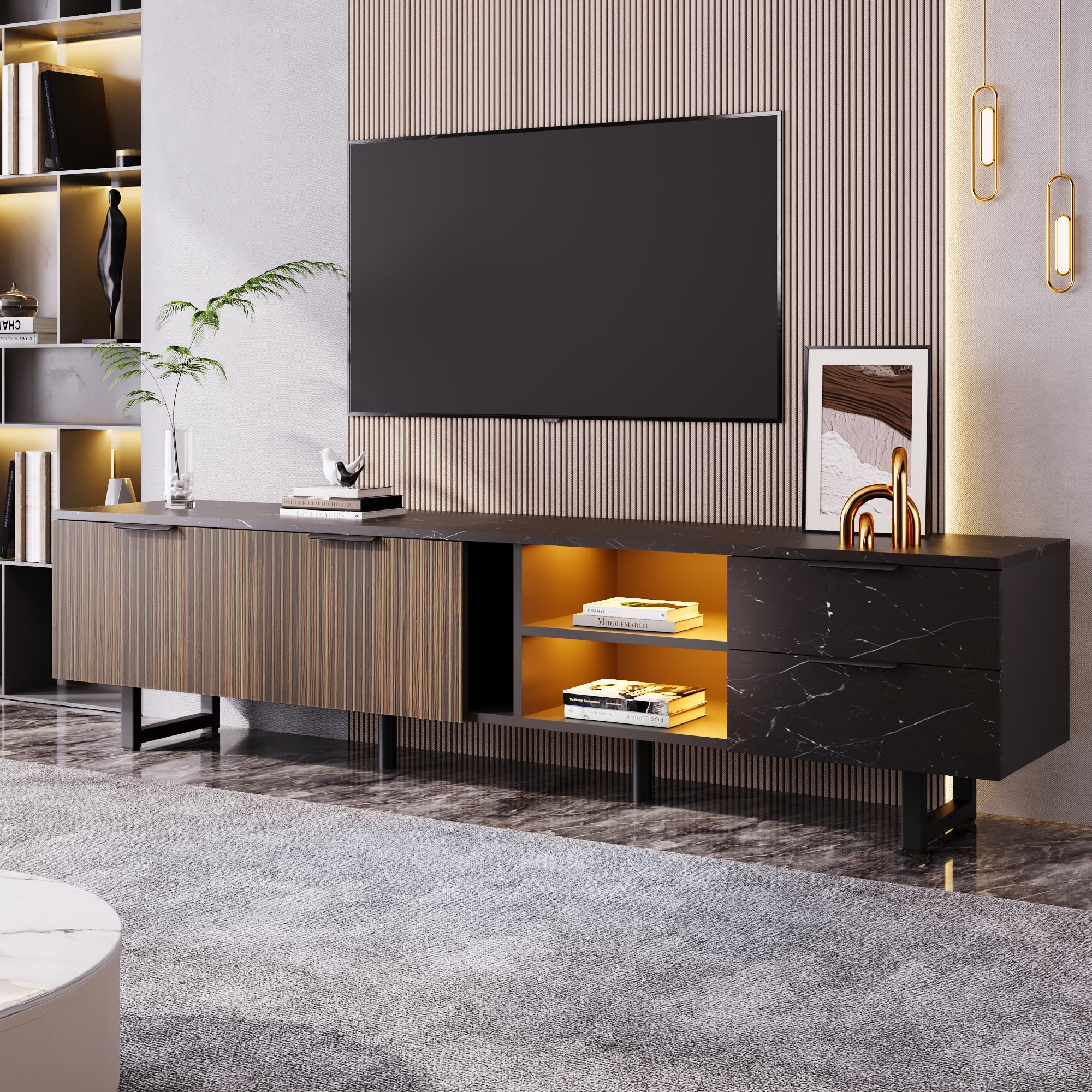 Mueble para TV con aspecto de mármol negro, puertas de vetas de madera oscura, iluminación LED ajustable, dos puertas y dos cajones, 200 x 50 x 38 cm