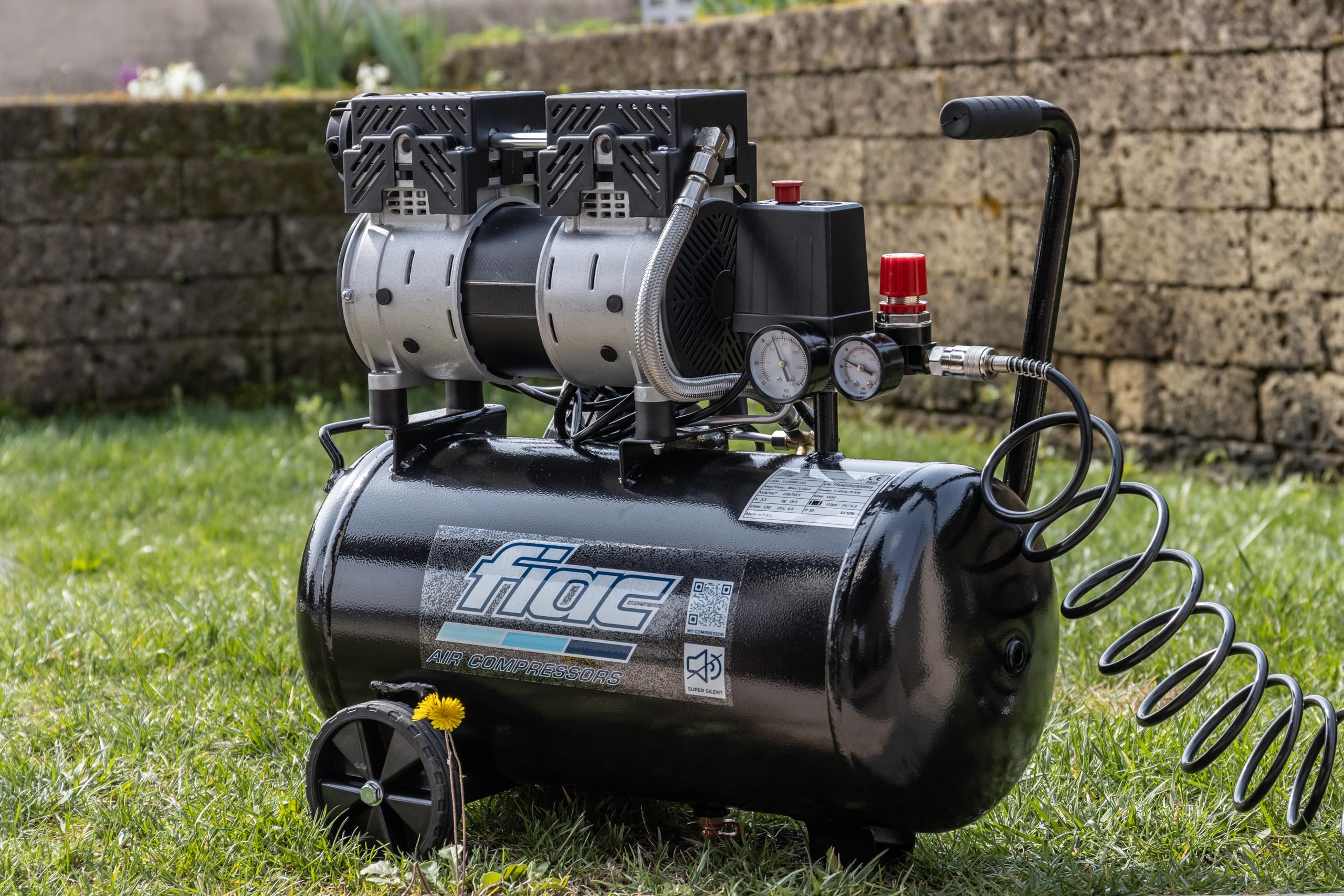 FIAC Geräuscharmer Mobiler Luftkompressor SUPERSILENT 24, Ölfrei, Maximaler Druck 8 Bar, 1 PS, 24-Liter-Tank, Geräuschpegel 58 dB LpA