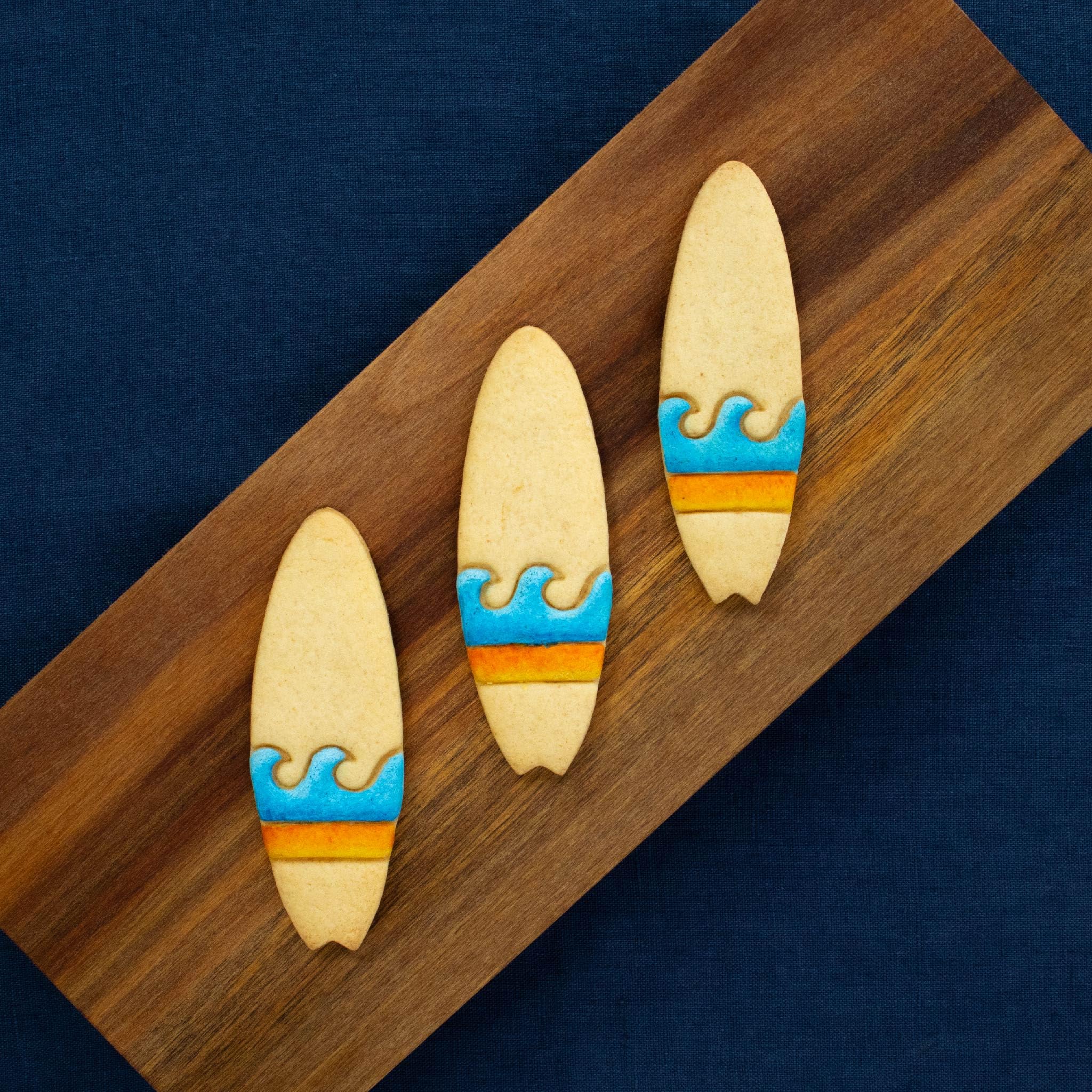 Amazon | BAKERLOGY サーフボード クッキー型｜焼き菓子やクラフトに