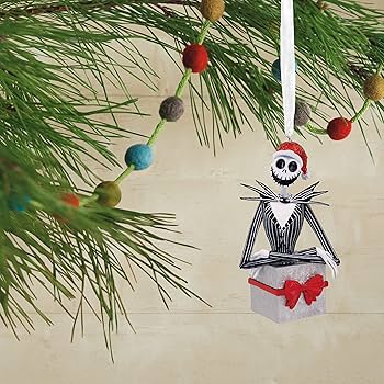 ディズニーストア　クリスマス　オーナメント　ナイトメアー　ジャックスケリントン Amazon.co.jp: Hallmark ディズニー ティム・バートンの