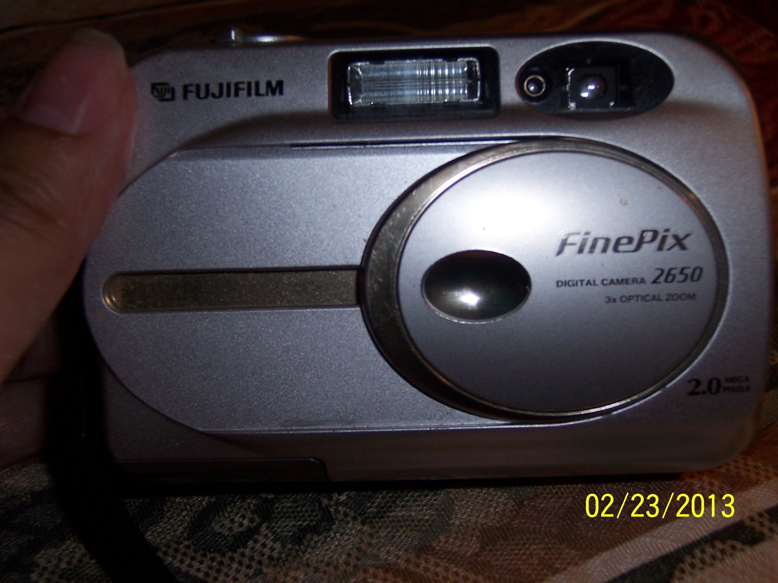 Amazon.com : FujiFilm FinePix A205 2MP Digital Camera w/ 3x