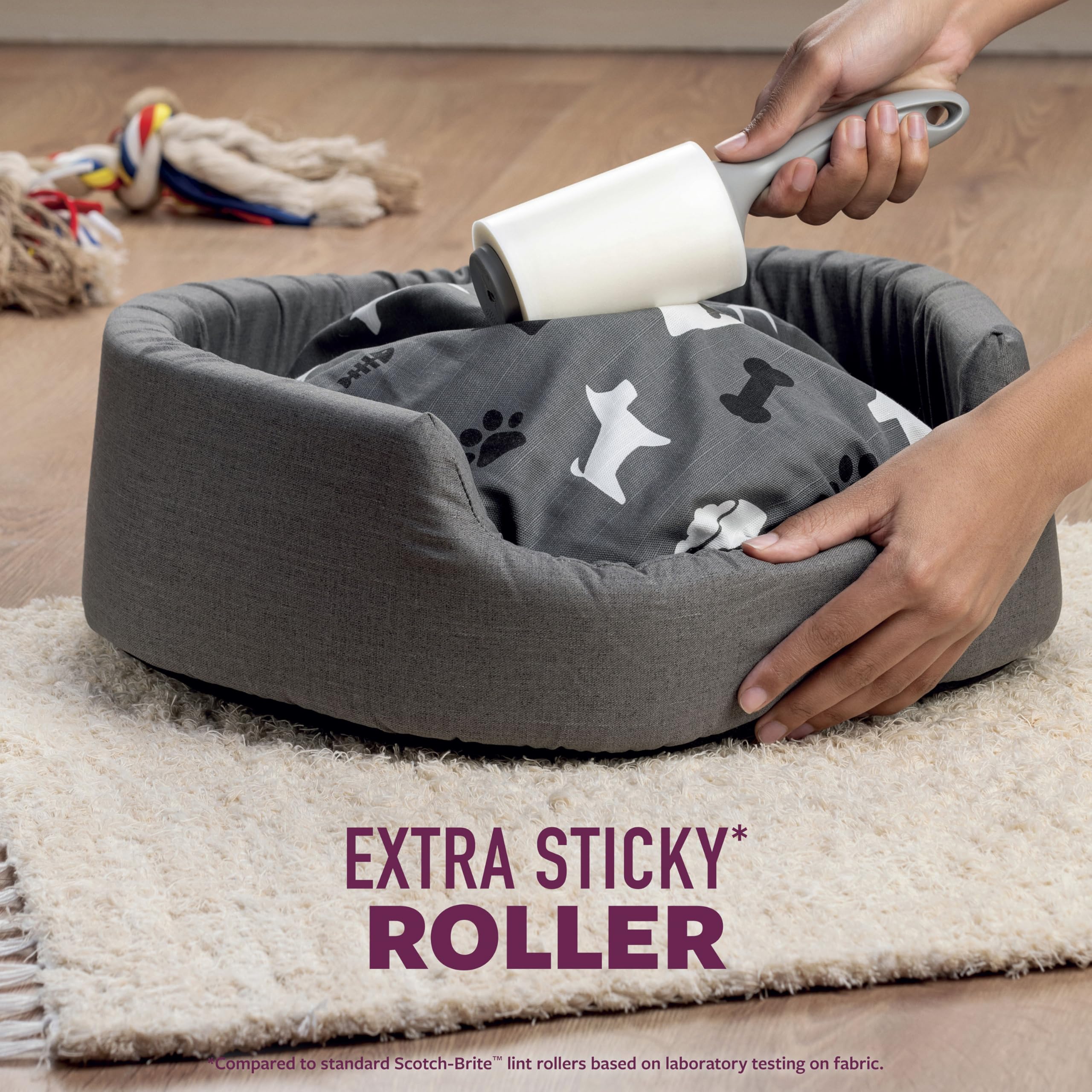 Scotch-Brite 839LSR-60-4 Fusselentferner, Kunststoff, Weiss/opulenter Garten, 1 Roller, 4 | Entwickelt zum Entfernen von Fell und Flusen auf Sofas, Kleidung, Hunde- und Katzenbetten und mehr
