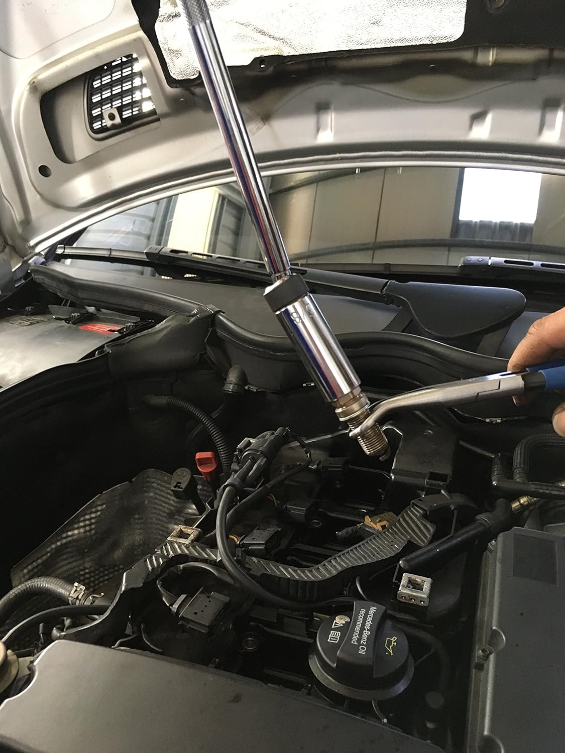 8-inch Hose Grip Pliers 8" Offset Spark Plug Boot Removal Pliers, Hose Ring Plers - 2/5-inch diameter