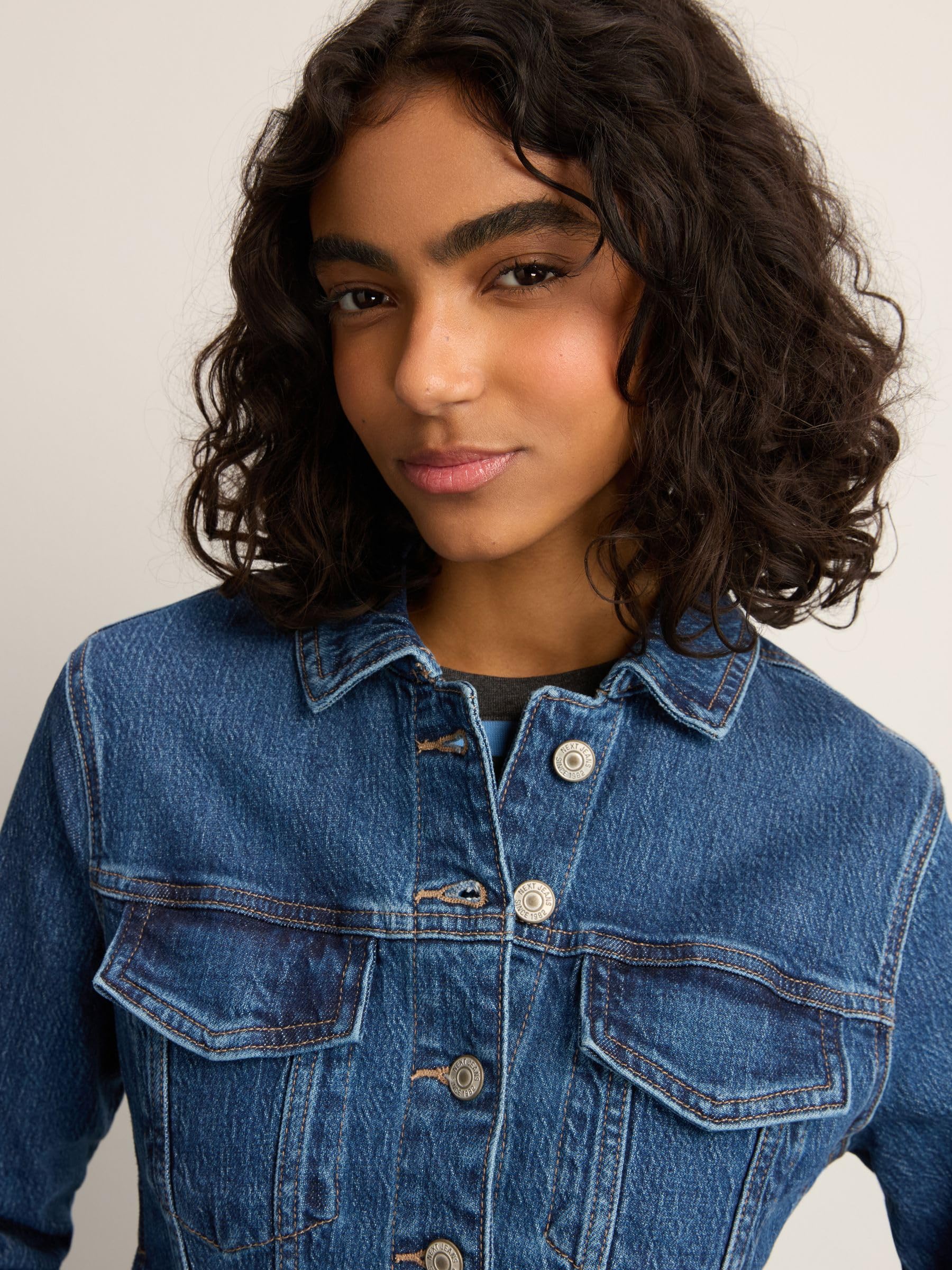 NEXT Mujeres Chaqueta Vaquera de Corte Ajustado