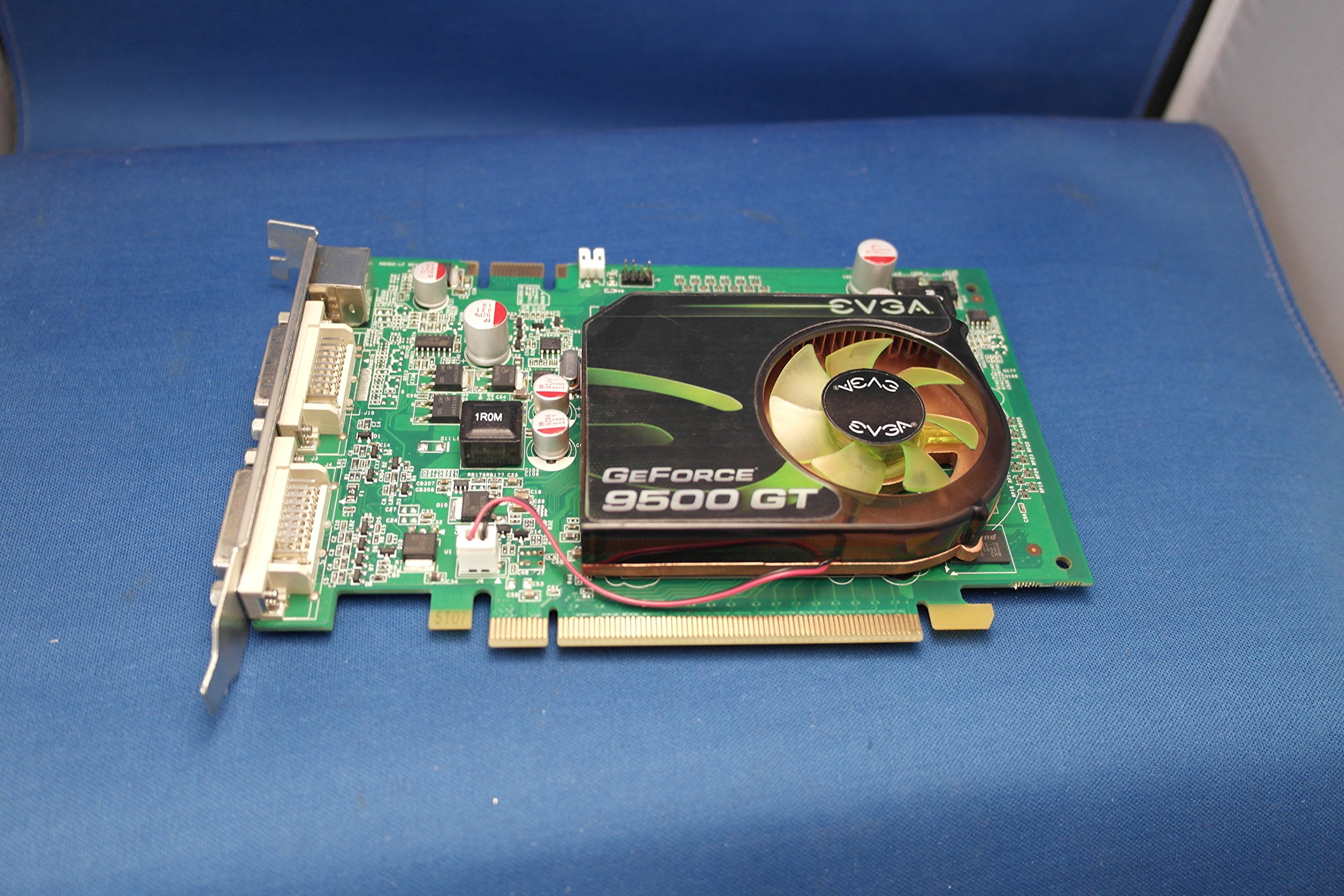 Carte Graphique NVidia Quadro FX3450 - PCIe 256Mo GDDR3 - Occasion