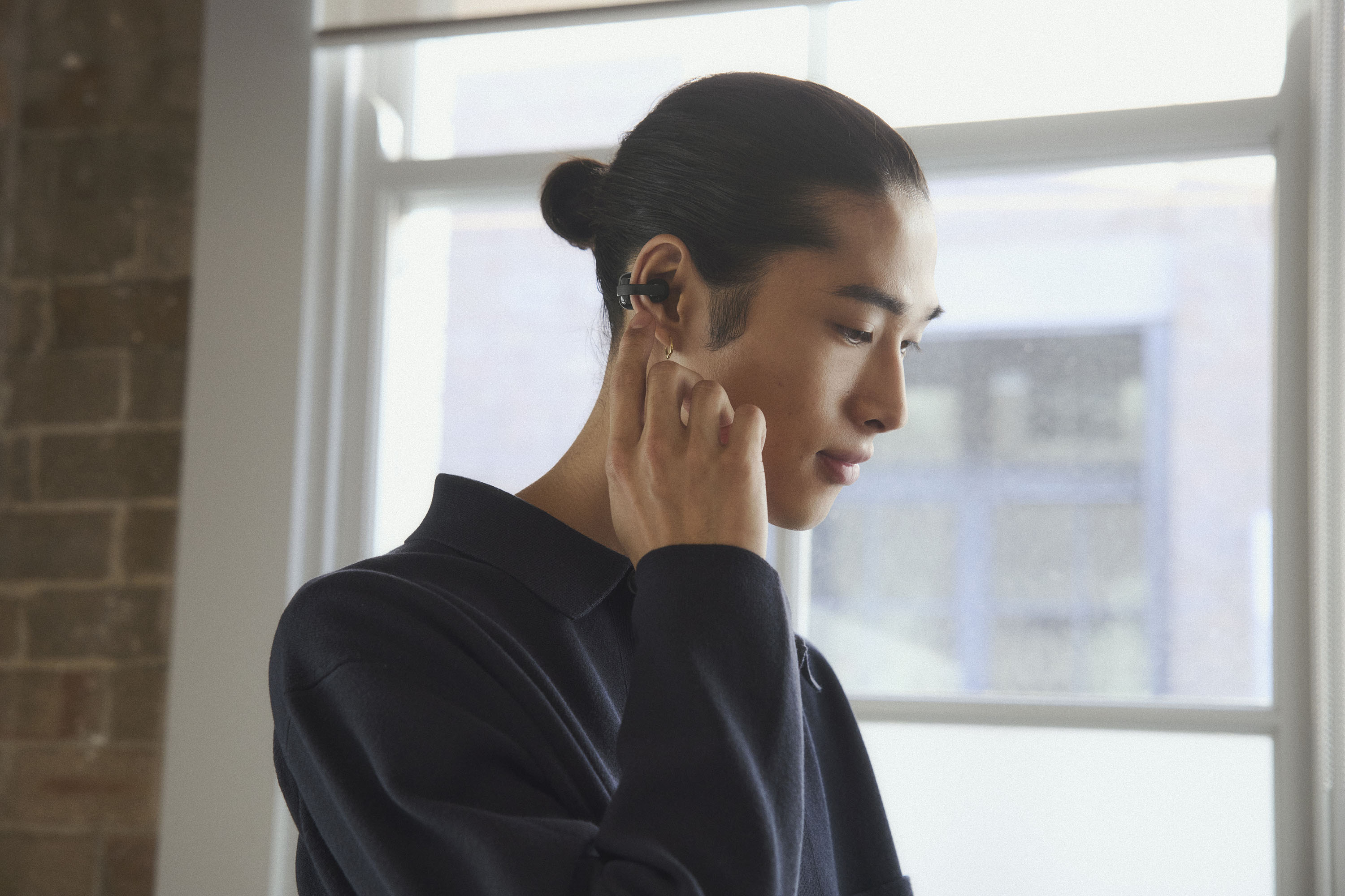 Amazon.com: Sony LinkBuds Clip Open-Ear Truly Wireless Earbuds
