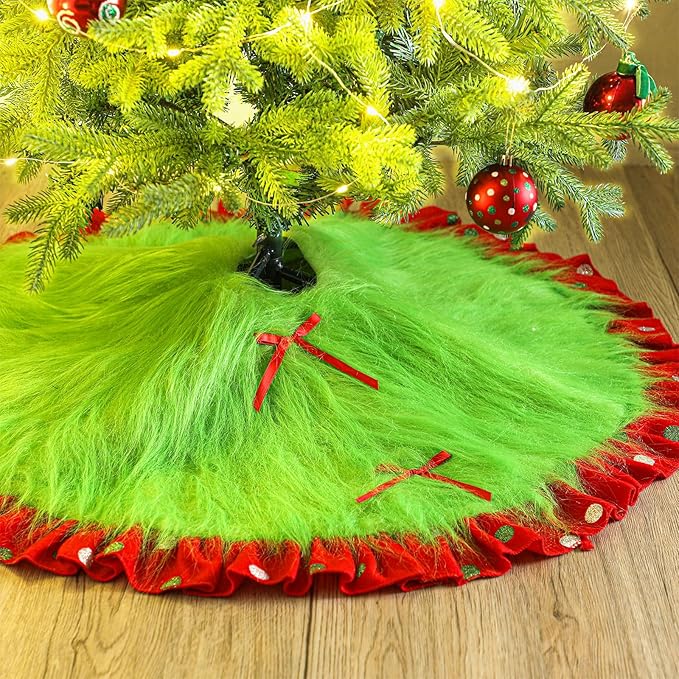 Red green christmas tree skirt