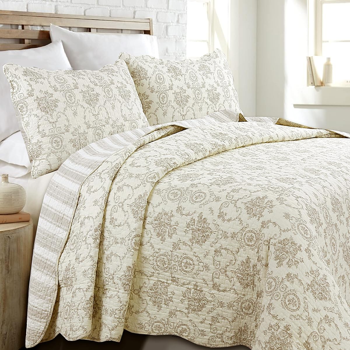 French Medallion 100% Cotton Bedding Quilt Set, Beige Ivory Rose Flower Reversible Coverlet Bedspread (Cream Eggnog, Queen -3 piece)