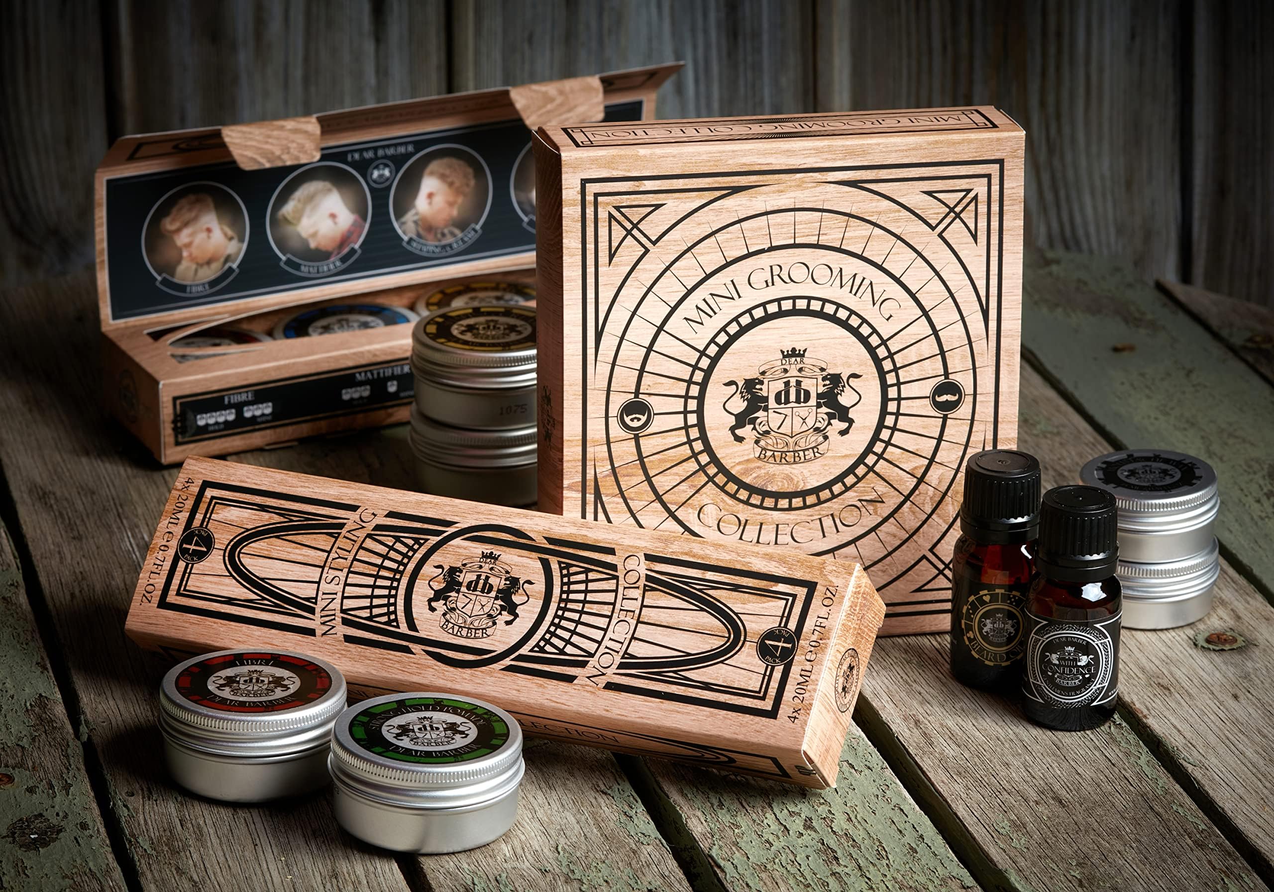 Dear Barber Coffret Cadeau Homme – Kit Voyage Homme de 4 Produits Coiffants – Cire Cheveux Homme, Pommade, Crème Modelante & Pâte Matifiante (4x 20ml) – Soin Cheveux Homme Professionnel