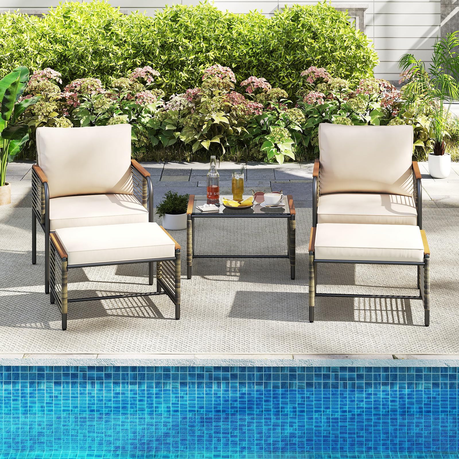 FANTASK Rattan Gartenmöbel Set für 2 Personen, Terrassenmöbel Set inkl. 2 Stühle mit Kissen, Hocker & Tisch, Gartengarnitur, Gartenlounge für Garten, Balkon, Terrasse (Beige)