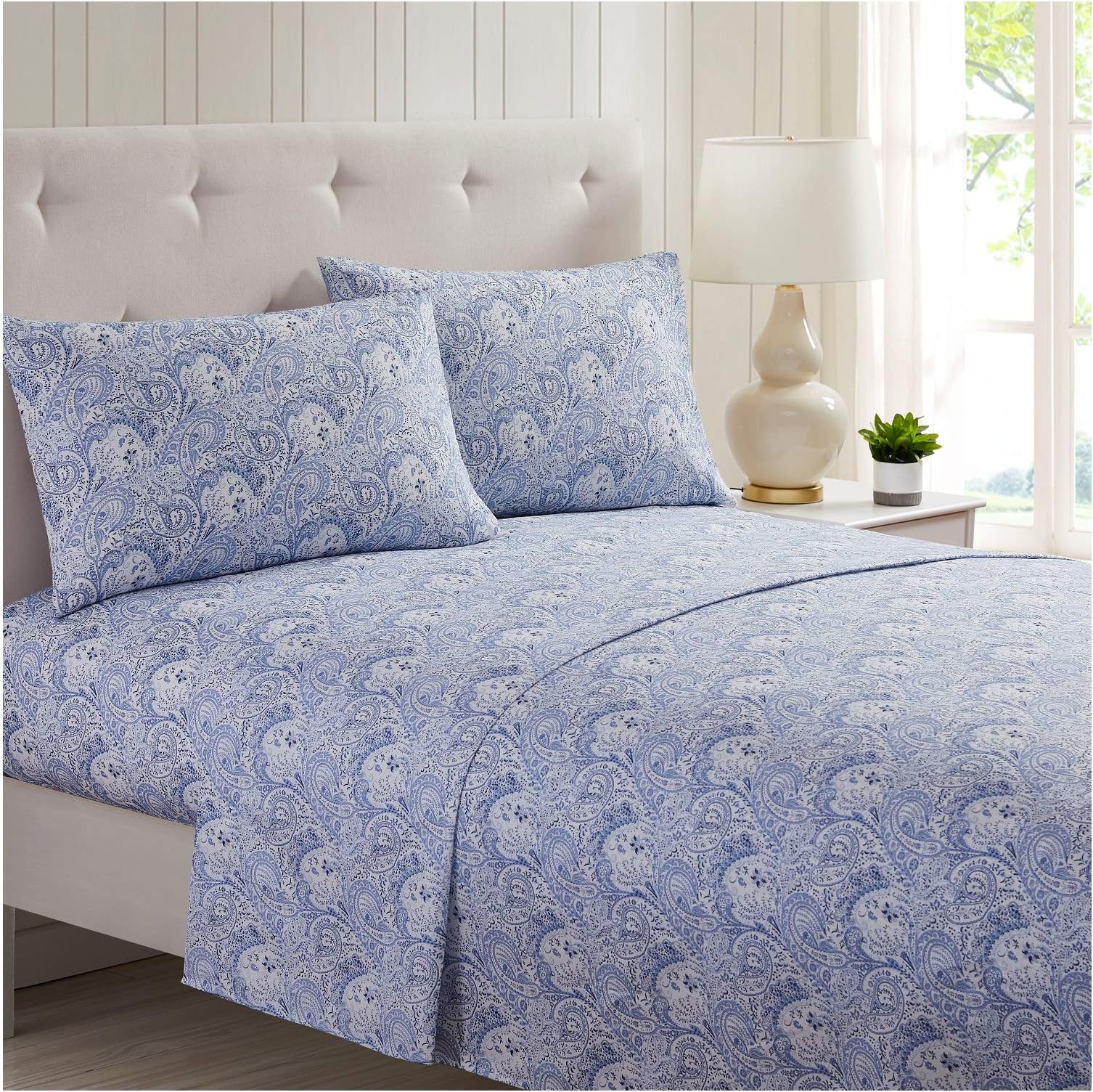 MellanniMellanni King Size Sheet Set - 4 Piece Iconic Collection Bedding Sheets & Pillowcases - Extra Soft, Cooling Bed Sheets - Deep Pocket up to 16 inch - Wrinkle, Fade, Stain Resistant (King, Paisley Blue)