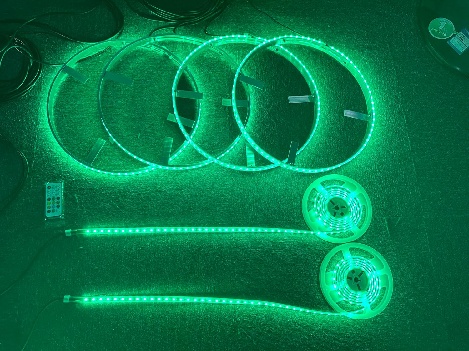 SDO 15.5'' RGB Dream Color Chasing LED Illuminated Wheel Ring Light + 2PCS 6.5FT LED Strip Lights 6Plugs Sync Car Rim Lights Breathe/Flashing Bluetooth & Remote Ctrl