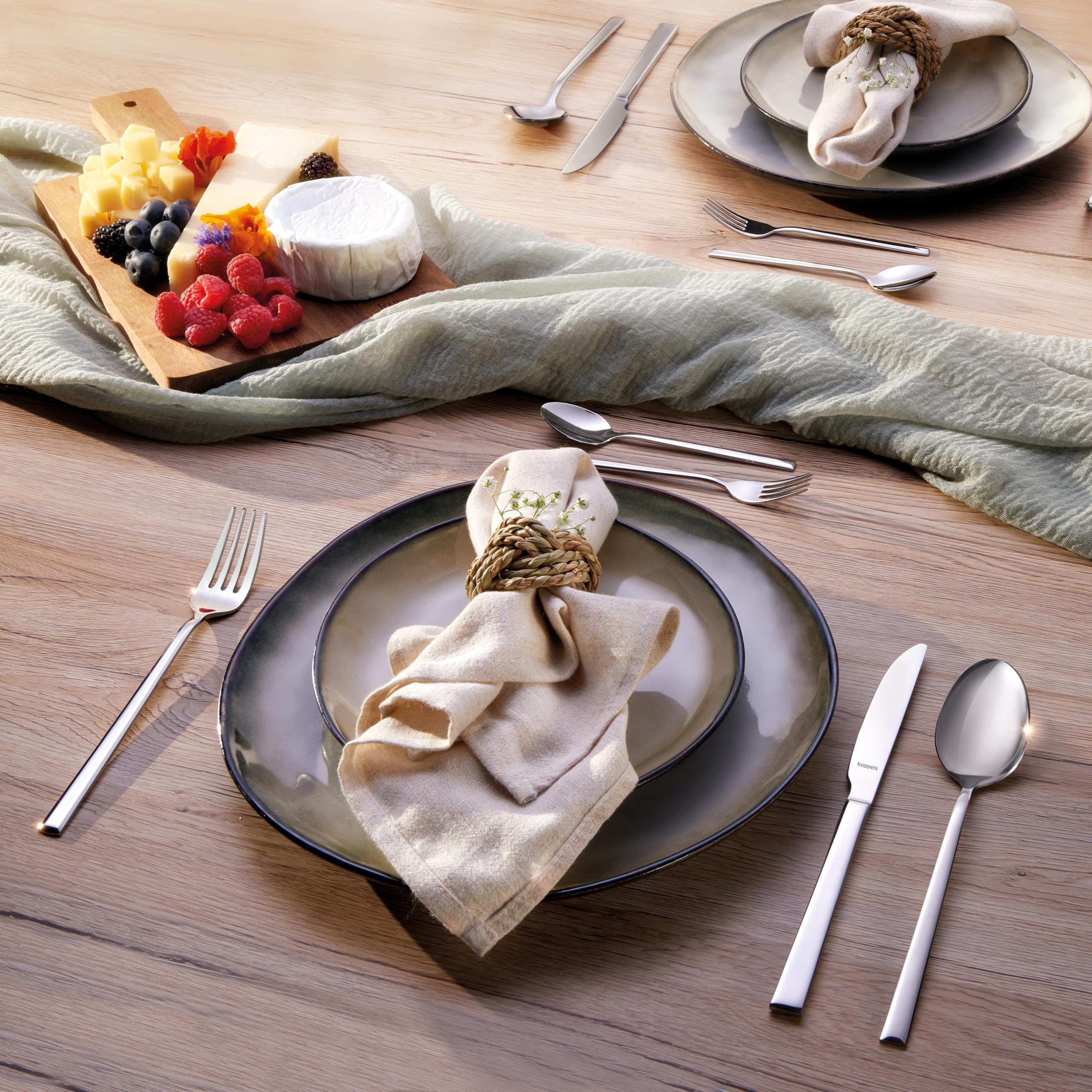 Kuppels Besteck-Set SKAN 30-teilig, 18/10 Edelstahl, spülmaschinenfest | Wellenschliff-Messer, rostfrei und zeitloses Design, Kuchengabeln inklusive sowie ausgewogene Balance vorhanden