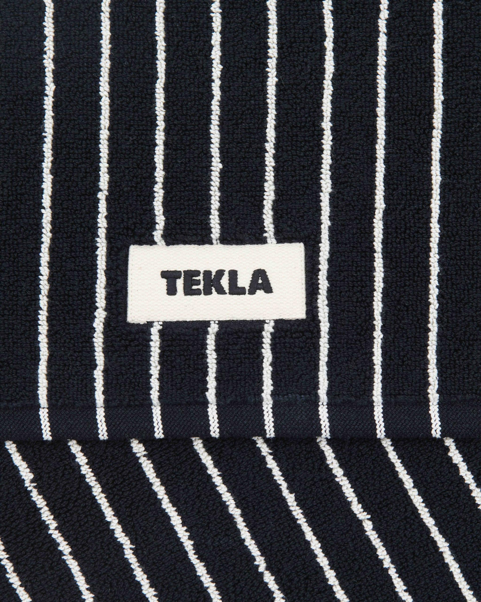 Amazon | [テクラ]バスマット 70X50cm BATH MATS (BLACK STRIPES
