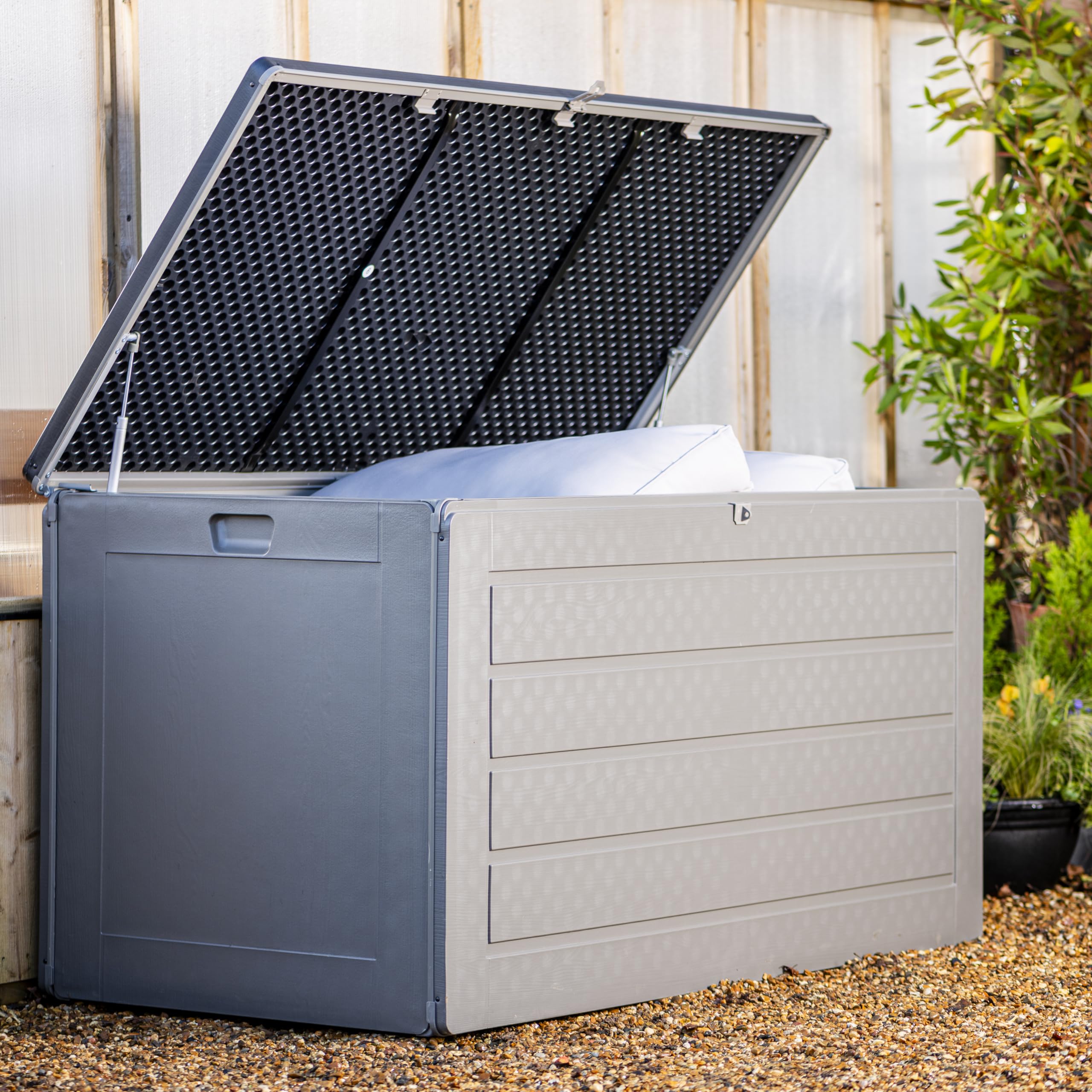 Garden Gear Grey Lockable Storage Patio Box with Sit-on Lid Weatherproof Polypropylene Secure Outdoor Seating (680 Litre) — view 2