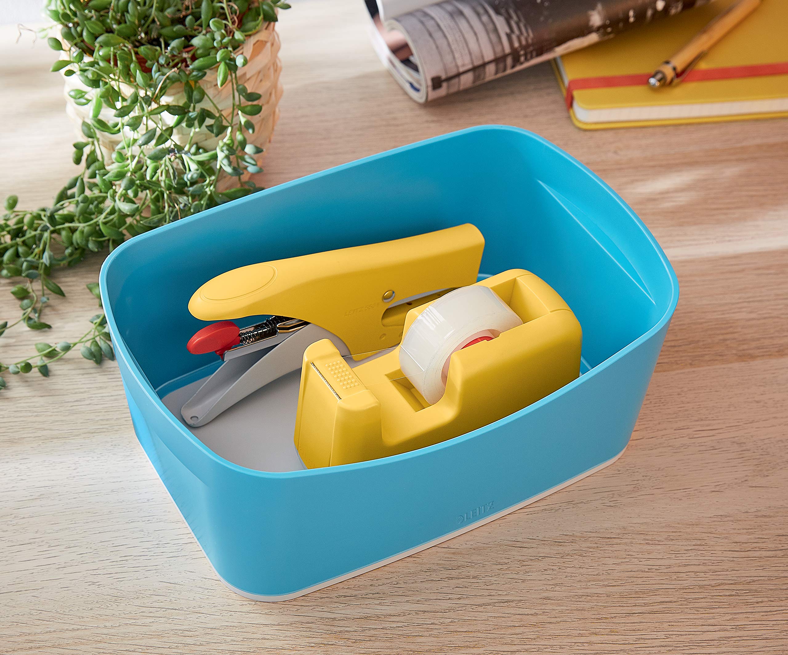 Leitz Klebeband-Tischabroller, Stabiler Stand, Klebebandabroller inkl. Klebeband, Warmes Gelb, Cosy-Serie, 53670019