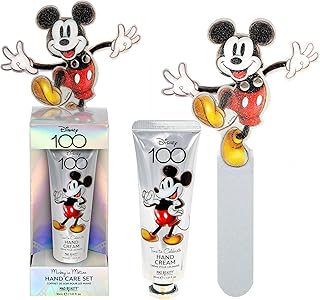 MAD BEAUTY. Ensemble de Soins pour les Mains Disney 100 Mickey Mouse. Comprend une crème pour les mains et un baume, pour des mains douces et nourries avec l'adorable design de Mickey.