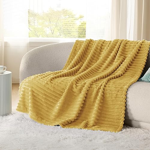 Miniatura 451 de Bedsure GentleSoft Twin Blanket for Couch - Cozy Soft Blankets for Women, Cute Small Fleece Throws for Girls, Light Grey, 60x80 Inches