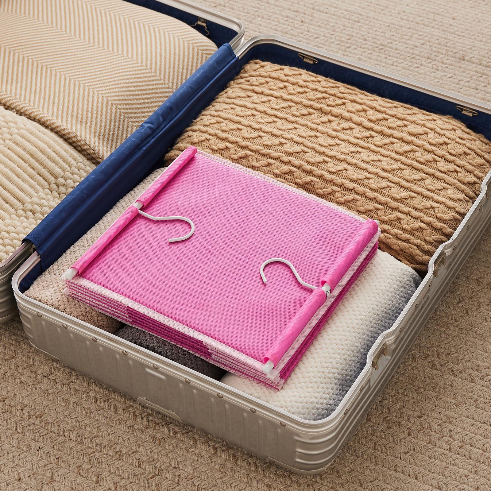 MAX Houser Organizador de armario colgante de 5 estantes, estantes de almacenamiento colgantes con 4 bolsillos laterales, ahorro de espacio para dormitorio, plegable (rosa)