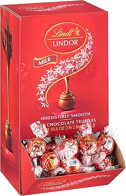 Lindt LINDOR Milk Chocolate Truffles, Chocolates with Smooth, Melting Truffle Center, Perfect for Mother's Day Gifting, 5...