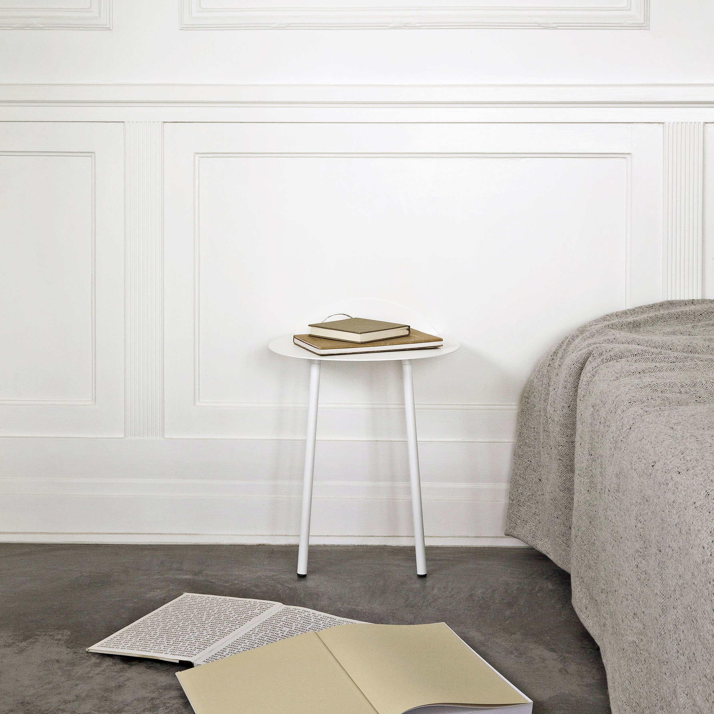 menu イェーウォールテーブル ロータイプ ホワイト Amazon｜menu イェーウォールテーブル ロータイプ ホワイト