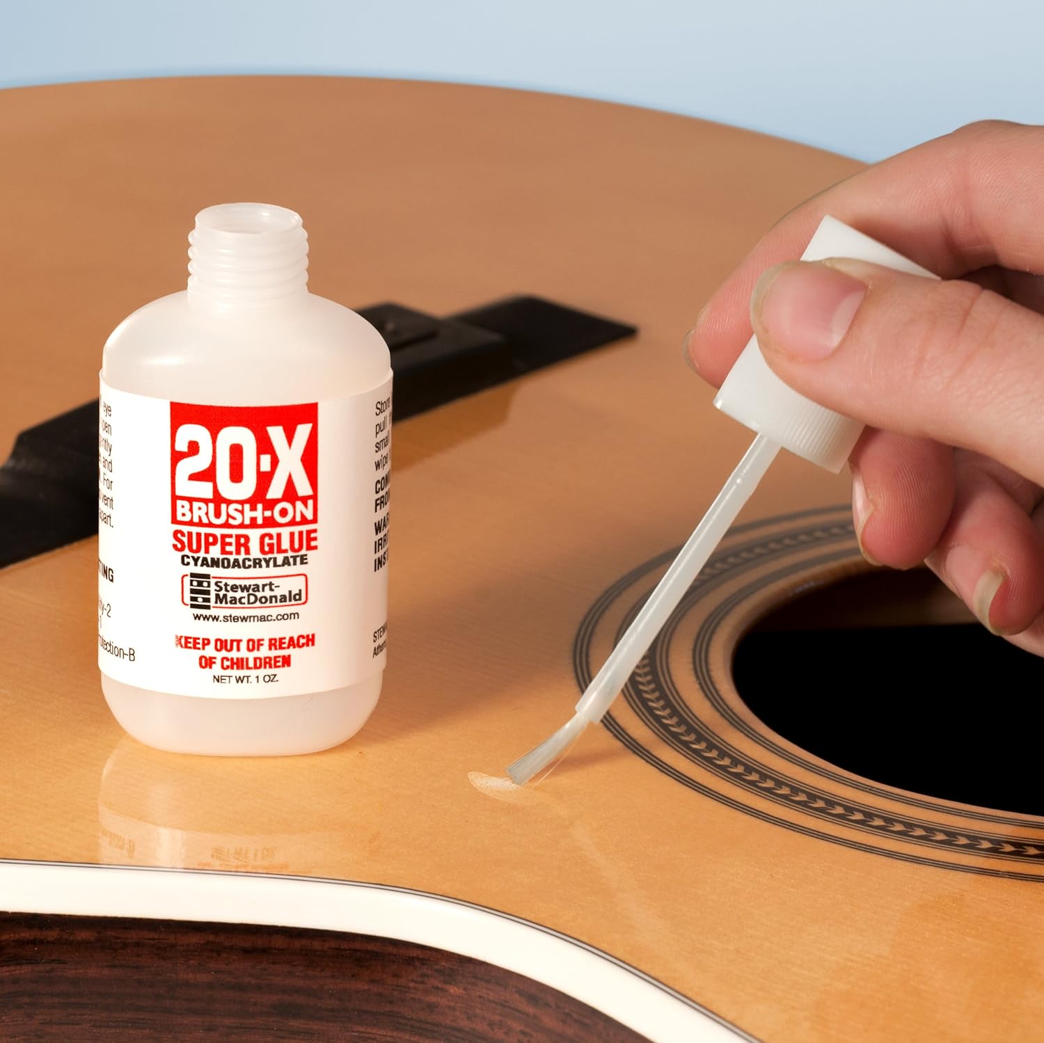 StewMac Brush-on Super Glue, No. 20 Medium, 1-oz Bottle