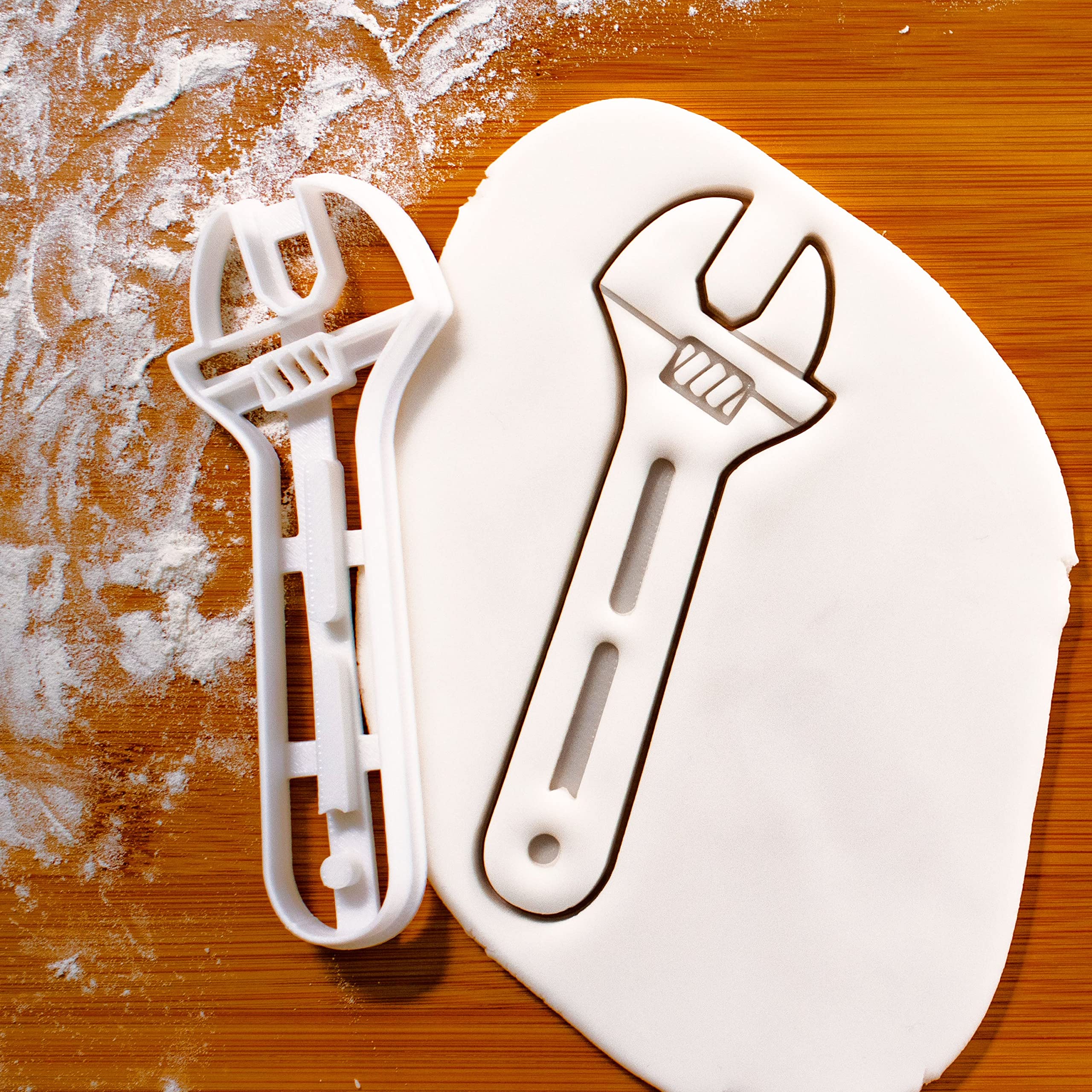 4er Set Handwerkzeuge Ausstechformen (Formen: Schraubenschlüssel, Fuchsschwanz, Hammer und Zange), 4 Teile, Bakerlogy