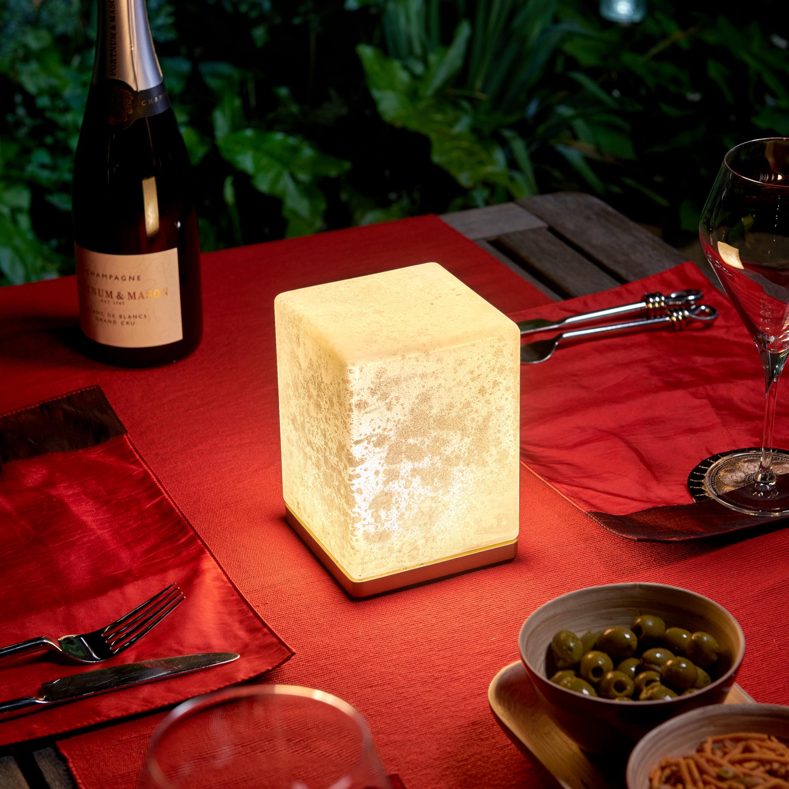 Auraglow Rechargeable Wireless Table LED Lamp with Remote – Battery-Powered, Dimmable, Colour-Changing, Cordless for Restaurants, Bars, Hotels & Homes (1 Lamp, 1 Light Source, 1 Remote)
