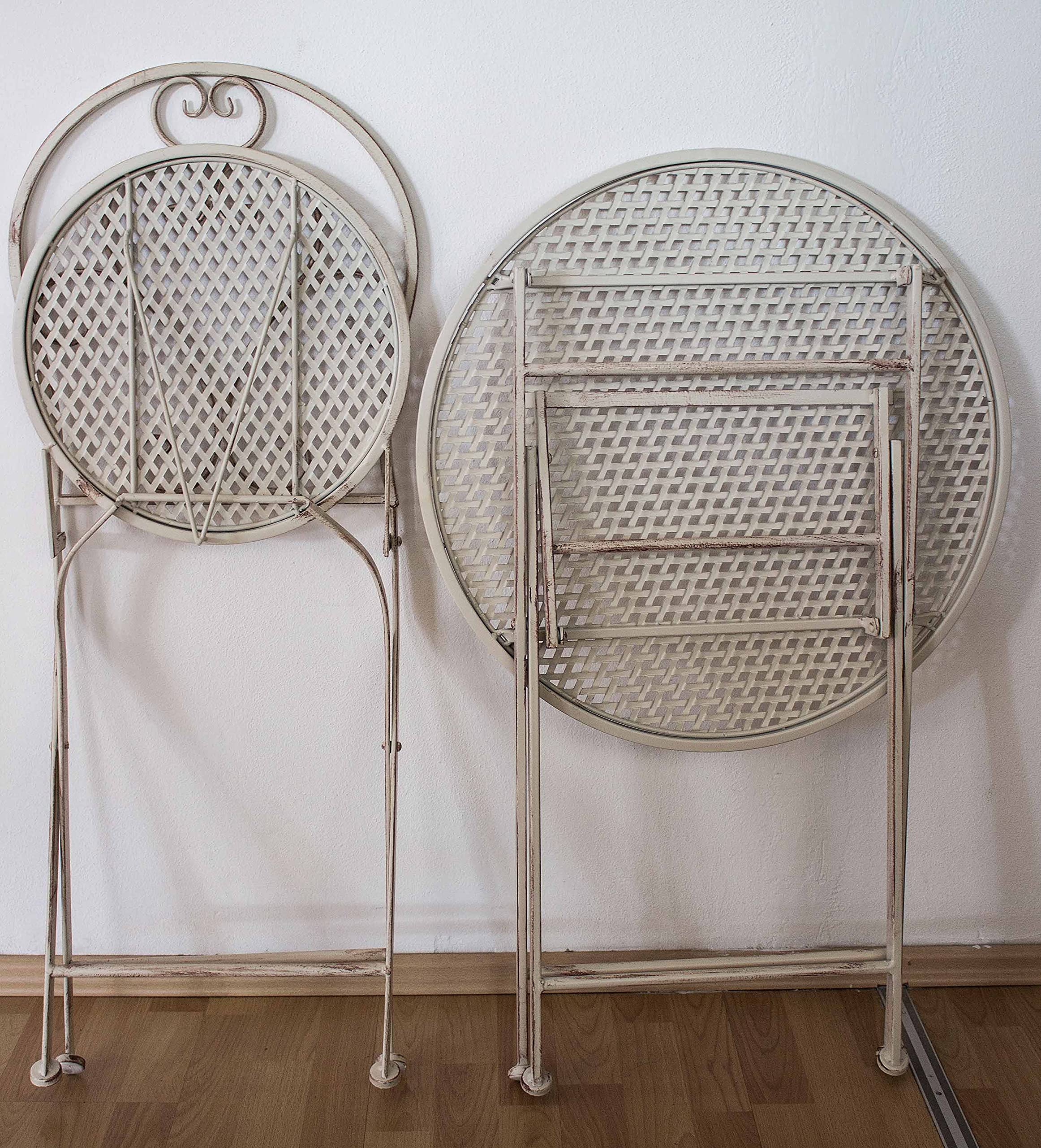 AVANTI TRENDSTORE - Bistro - Set arredo esterno in ferro per due persone, composto da un tavolino con piano rotondo e due sedie, pieghevole. Disponibile in due colorazioni. (bianco antico)