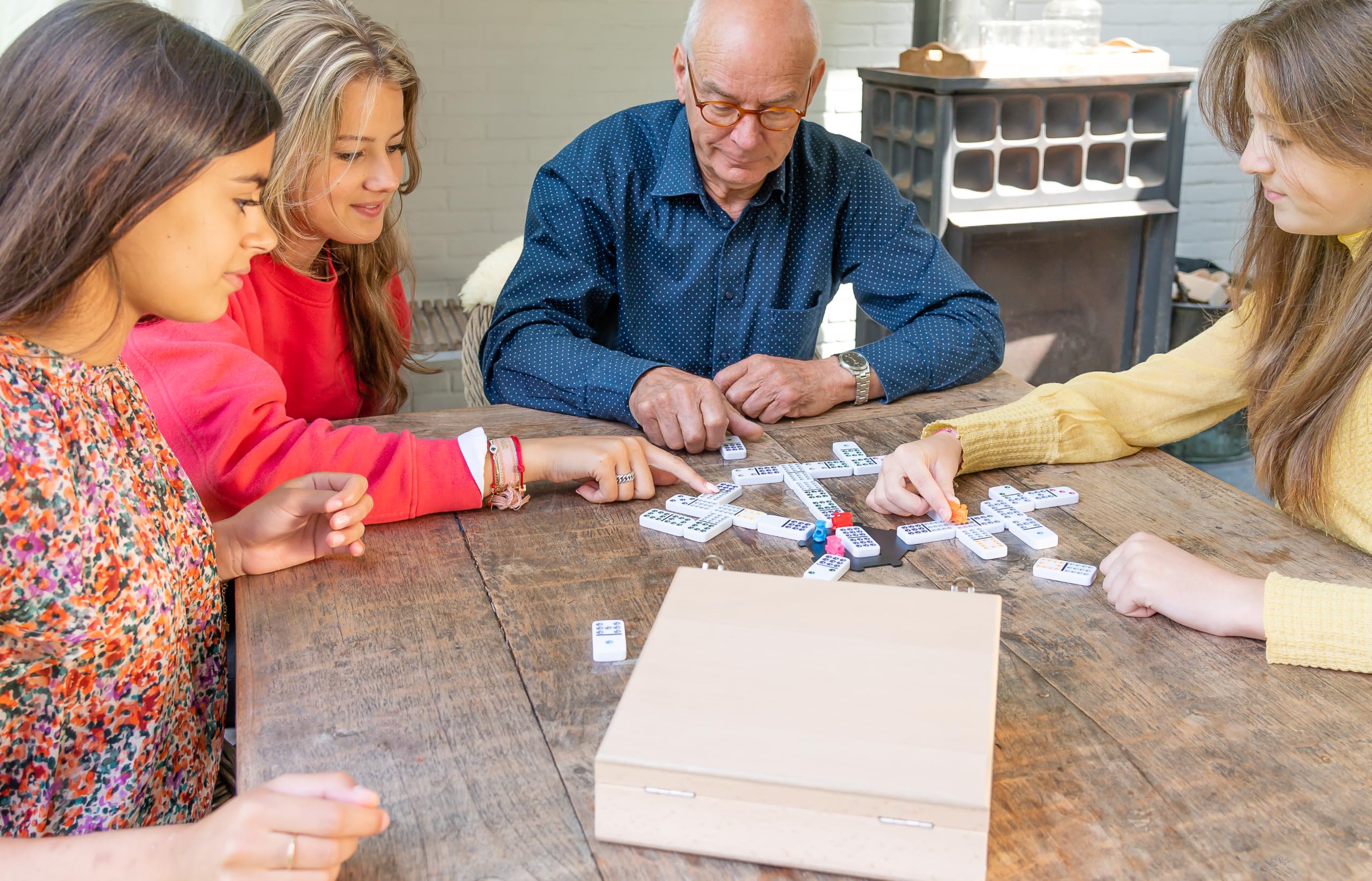 Engelhart – 250150 – Mexican Train – domino D12 – 91 elementów – drewniane pudełko – stacja i pociągi – gra 2–8 osób – 6+