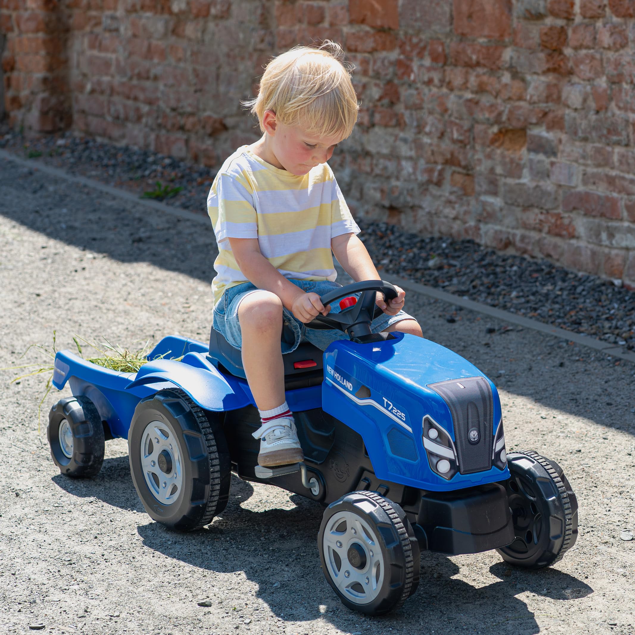 Falk Traktor mit Pedalen New Holland für Kinder, mit Anhänger, ab 2 Jahren | Haube zum Öffnen und verstellbarer Sitz