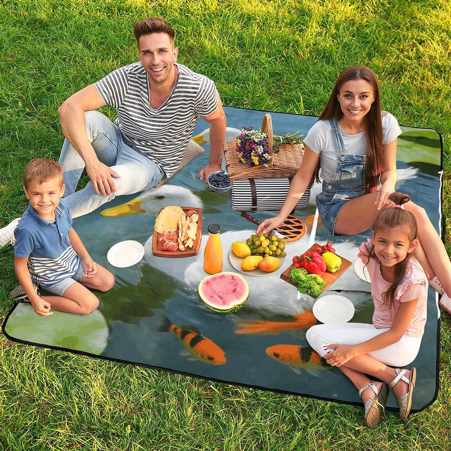 Two Ducks Picnic Blanket with Zipper Water Resistant Sand Free Picnic Mat Washable Foldable Easy Carry Beach Blanket for Lawn Beach Hiking Camping