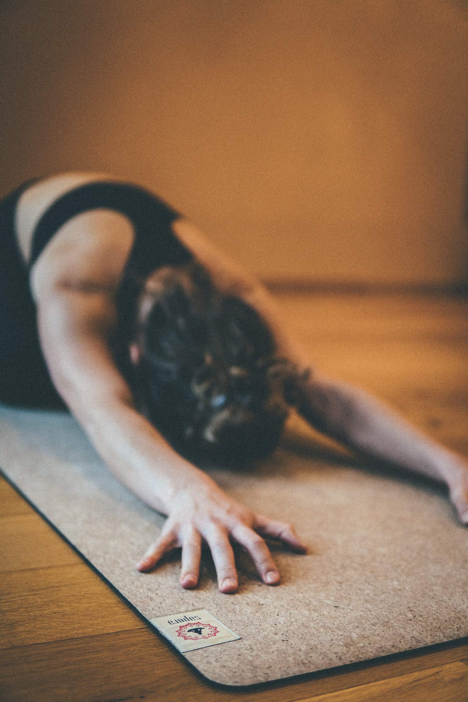 sapura health Yogamatte Kautschuk Kork 190 cm lang ✓ rutschfest ✓ Schwarz ✓ Tragegurt
