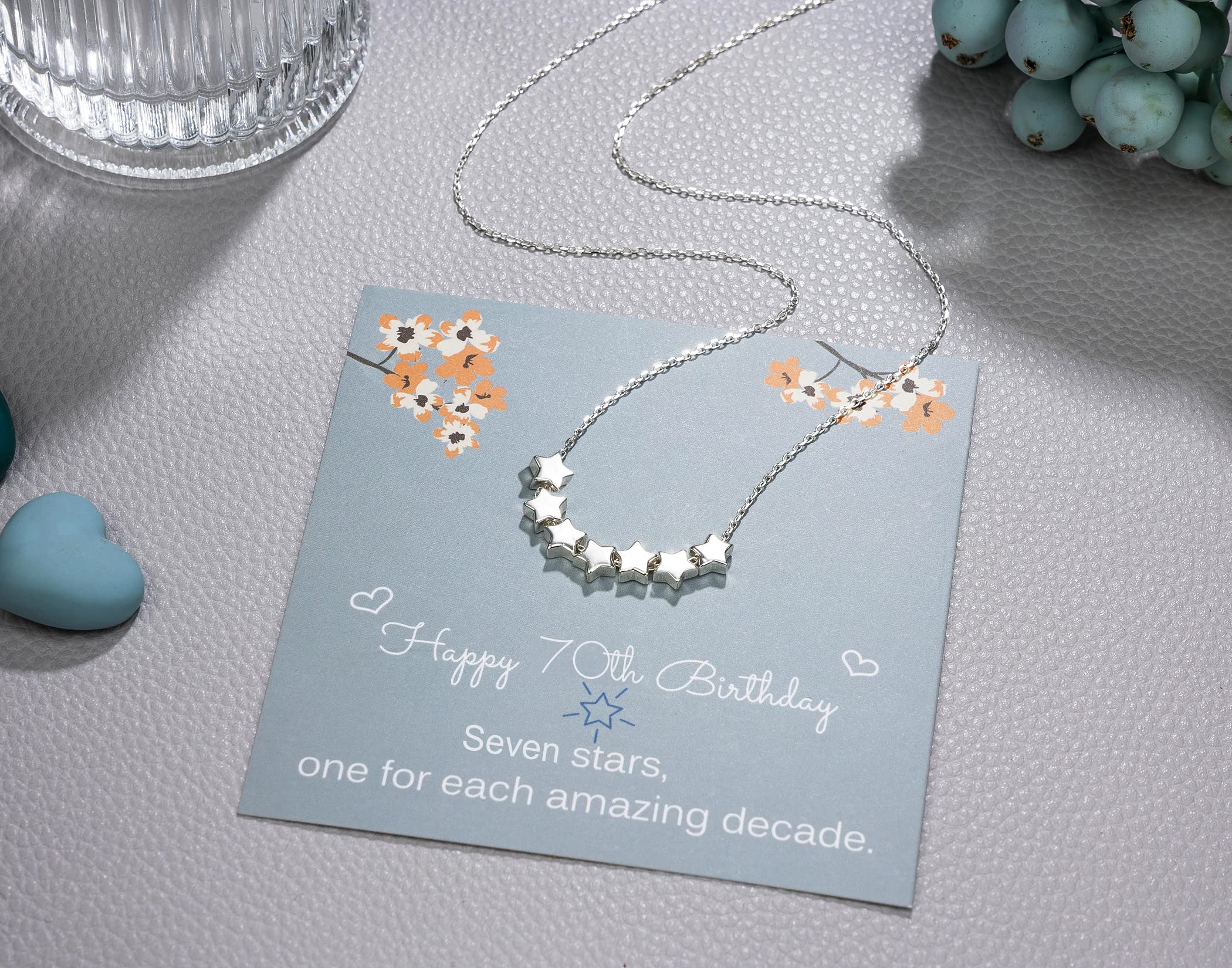 Regalos de 70 cumpleaños para mujer, collar de estrella de plata de ley, collar de siete estrellas delicadas, una estrella por cada increíble década, Plata esterlina, No es una piedra preciosa