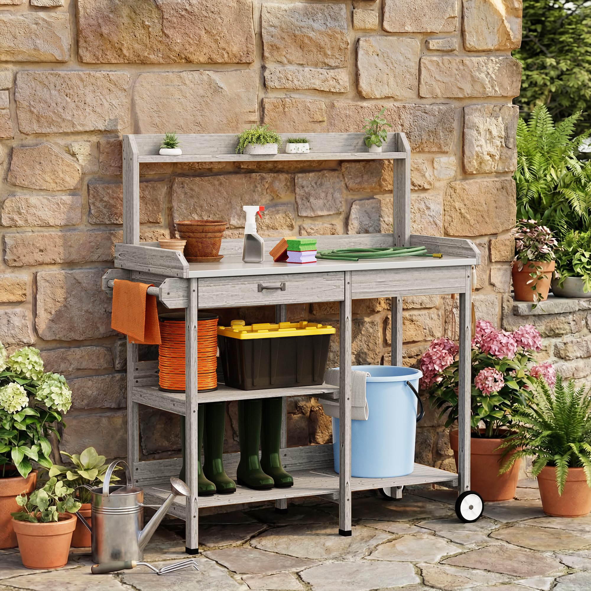 Xbro Table de Rempotage Mobile en Bois, Grand Espace de Rangement avec Tiroir, Étagères et Crochets, Plateau en Métal Galvanisé, Idéale pour Balcon, Terrasse et Jardin, 112 x 43 x 121 cm, Gris