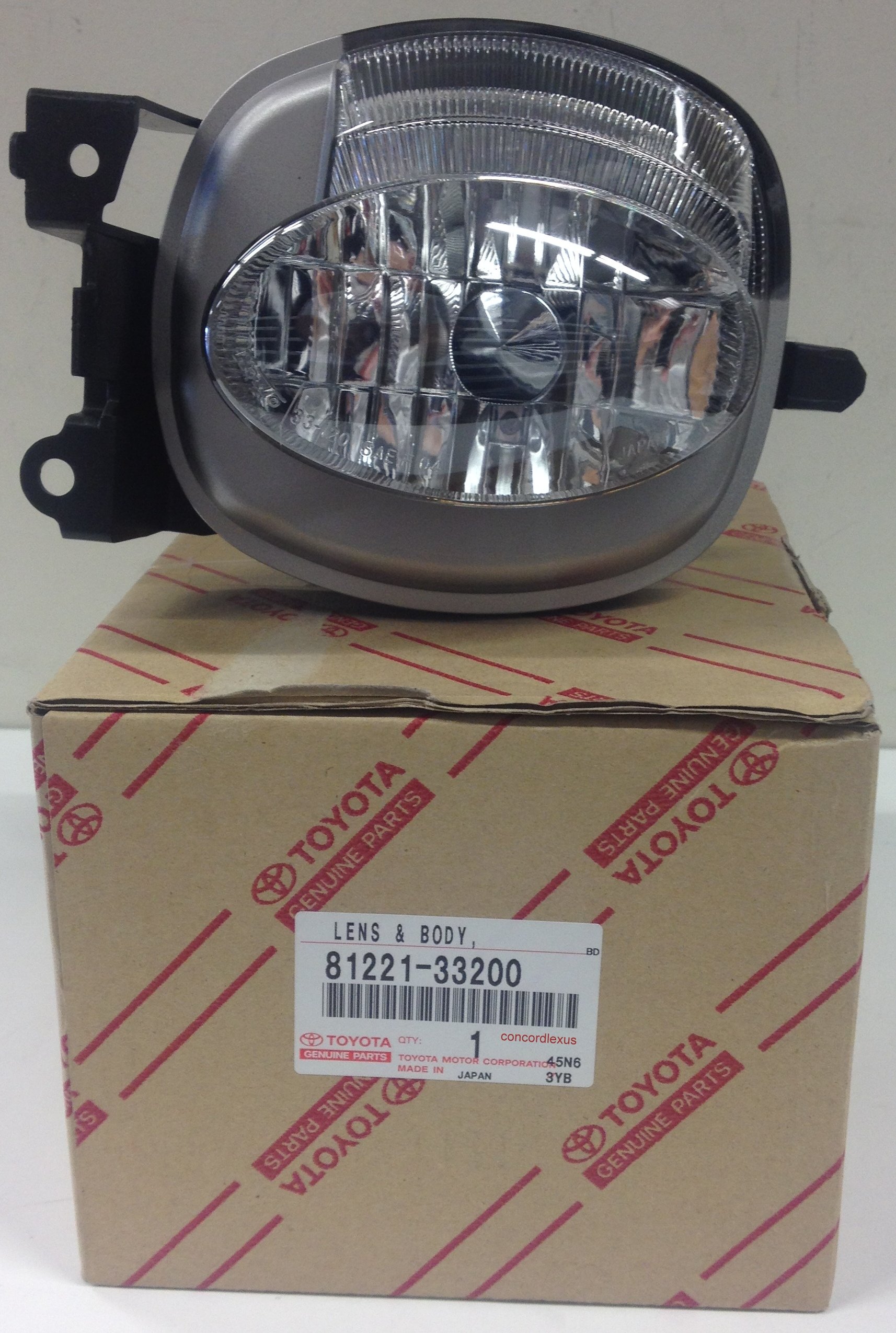 Toyota Genuine Parts 81221-33200 Left Fog Lamp