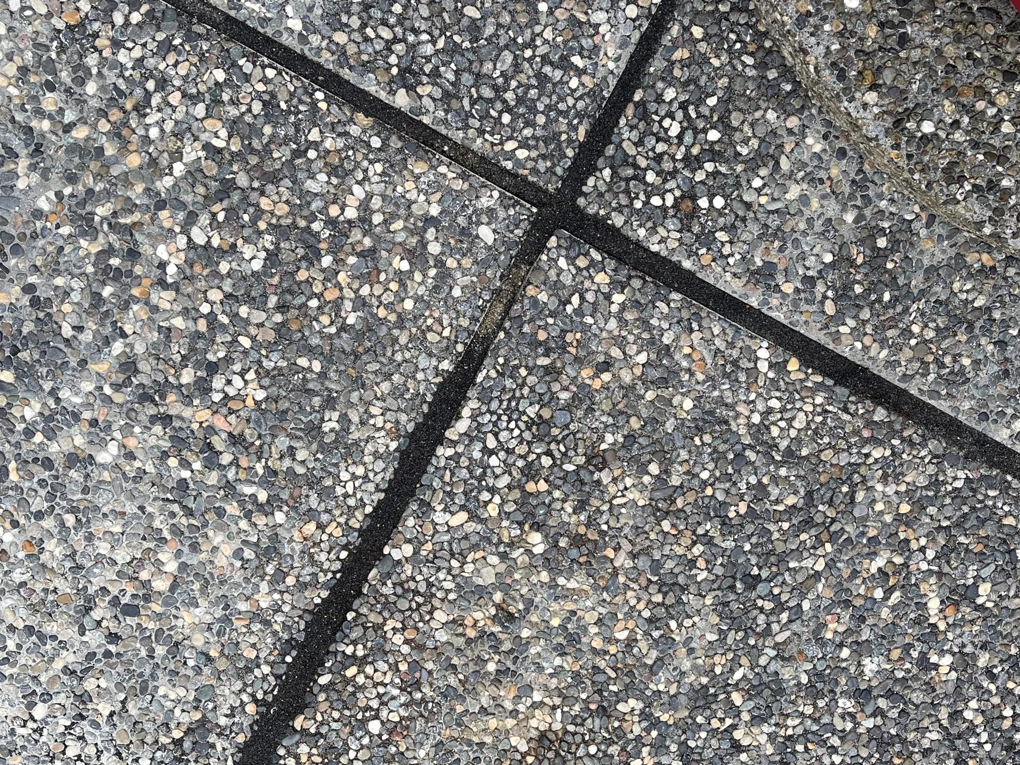 Alliance Gator Maxx G2 Intelligent Polymeric Sand for Paver and Natural Stone Joints UP to 4”(Diamond Black) 50 Ib Bag