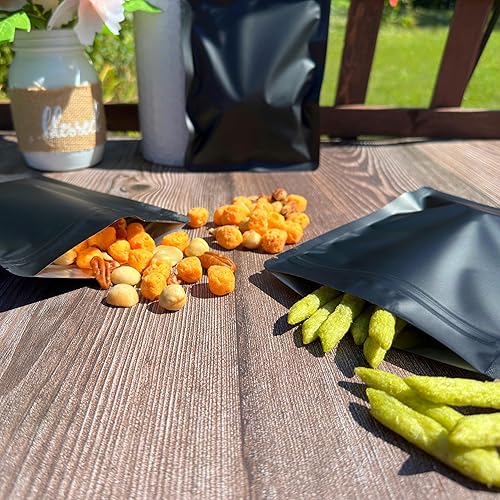 Miniatura 6 de Paquete de 100 bolsas de Mylar negro mate  5.5 x 7.8 pulgadas, resellables a prueba de olores, bolsas de alimentos con cremallera, bolsa sellable de