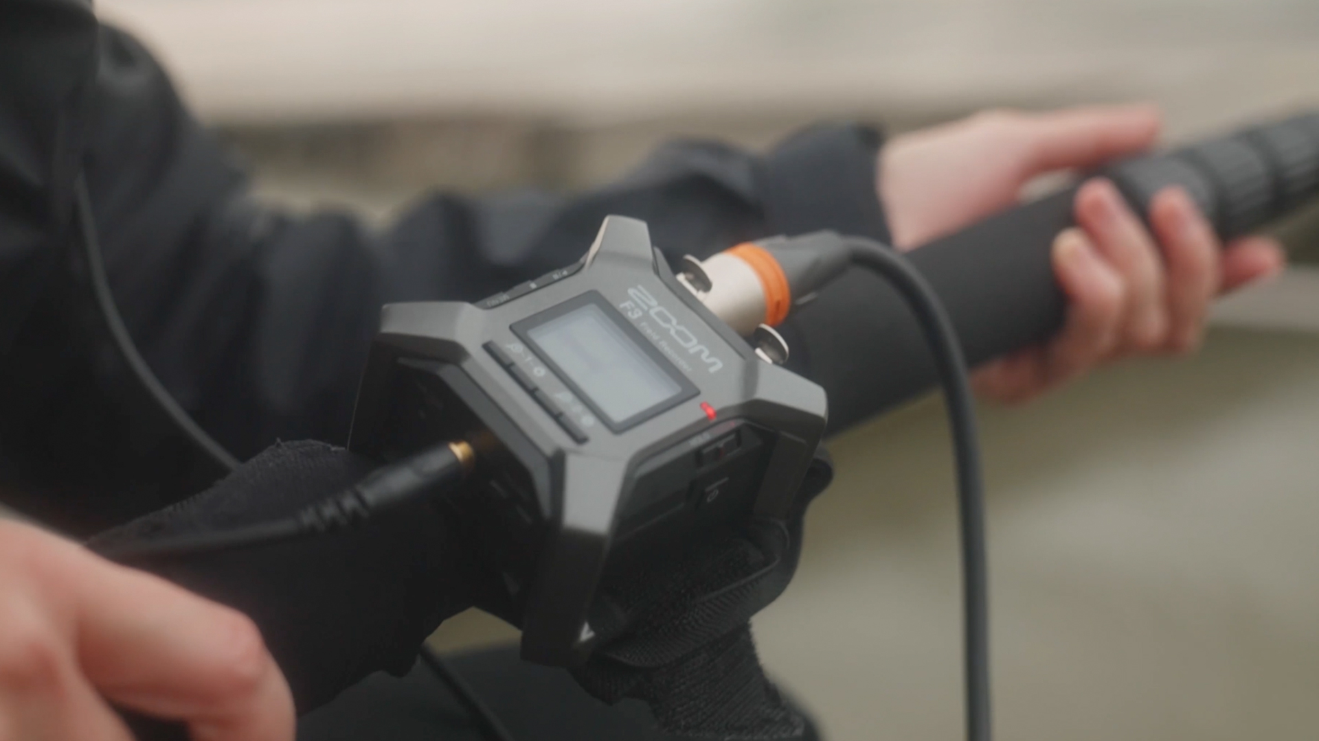 Amazon | ZOOM F3 32bitフロート録音 フィールドレコーダー 超小型