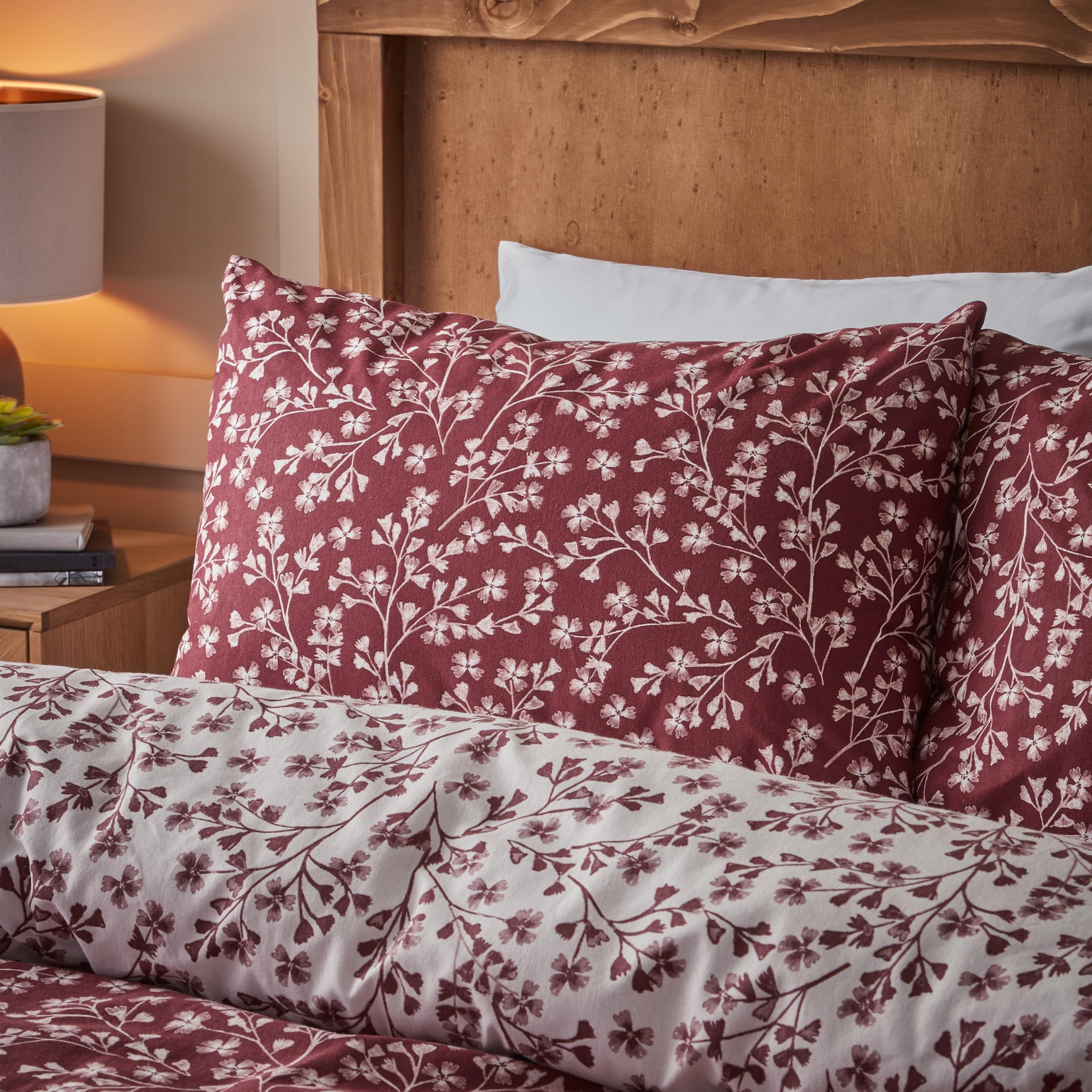 Catherine Lansfield Brushed Grace Floral Leaf Cotton Reversible King Duvet Cover Set including Pillowcases Red - Image 3