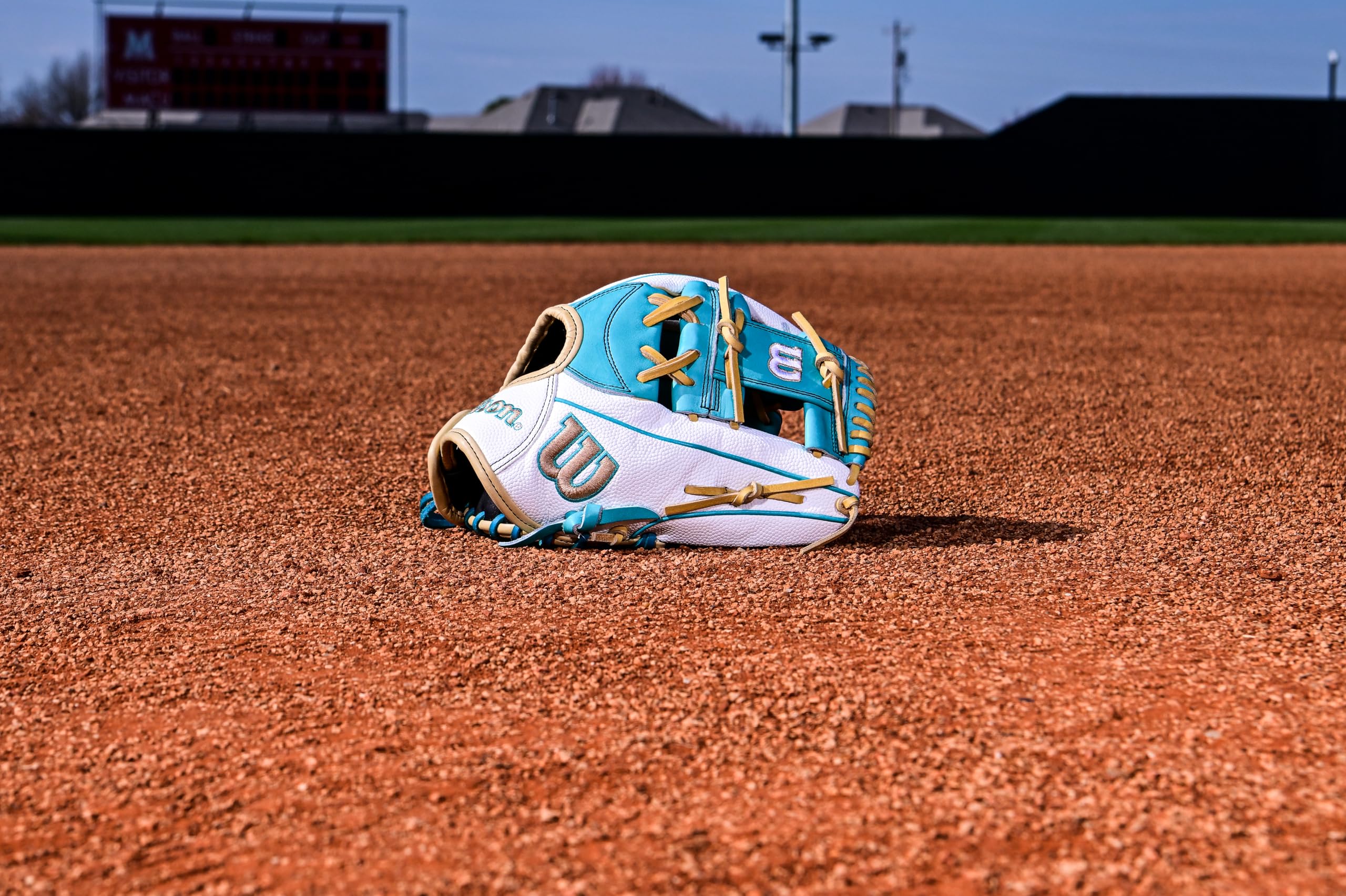 WILSON 2025 Summer A2000 Fastpitch Softball-Handschuhe
