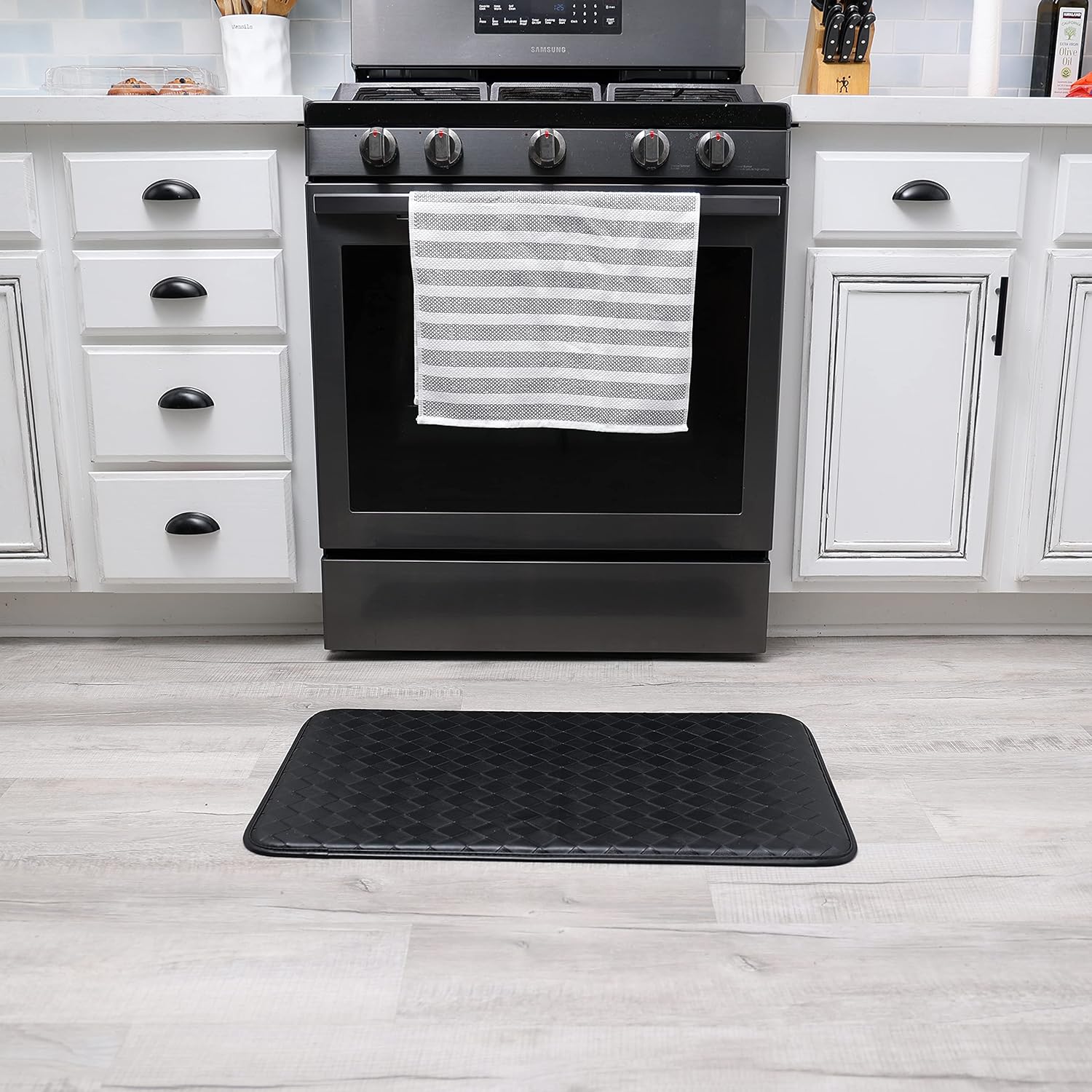 Anti-Fatigue Kitchen Faux Leather Non-Skid Cushioned Comfort Mat, 18" x 30", Diamond Black/Black (2.5F-CAF11-04)