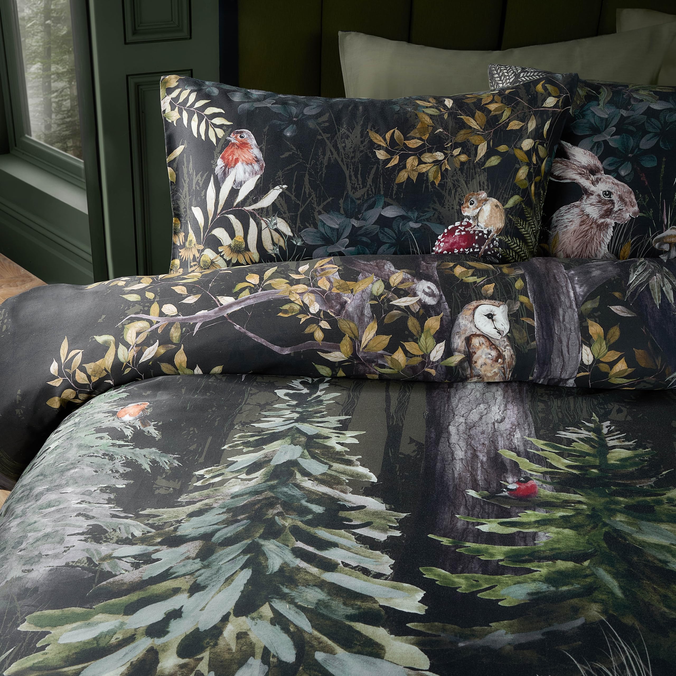 Set copripiumino Paoletti Sherwood Forest – Set di biancheria da letto di lusso in raso di cotone con motivo Woodland Wildlife (Verde Foresta/Nero - Super King)