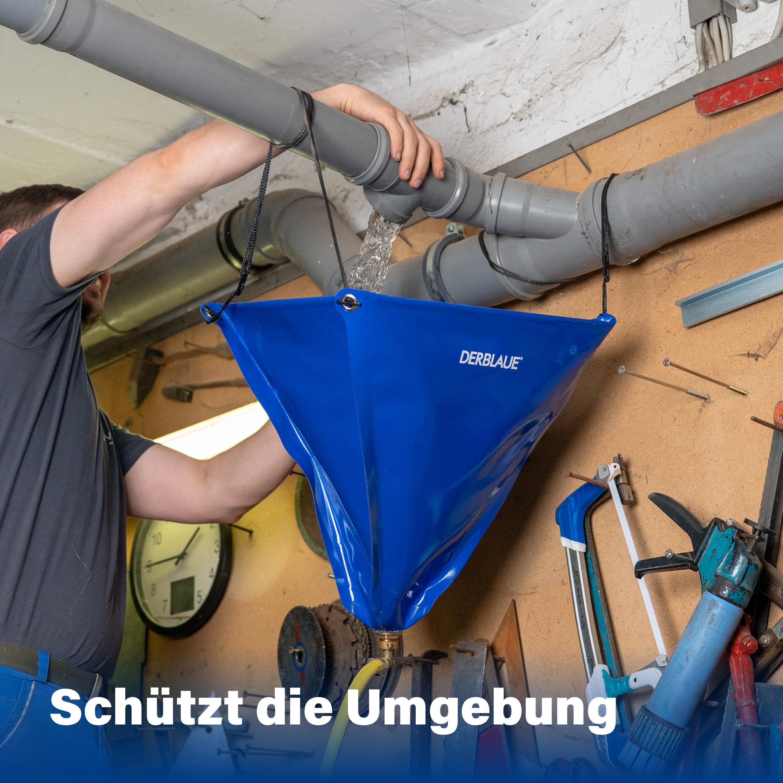 DERBLAUE® Trichter 40 × 40 cm, ca. 25 l, 3/4-Zoll-Anschluss | mit höhenverstellbarem Aufhängesystem, stabil im Einsatz dank Fiberglasstäbe, mit einsetzbarem Filtersieb, geringes Packmaß